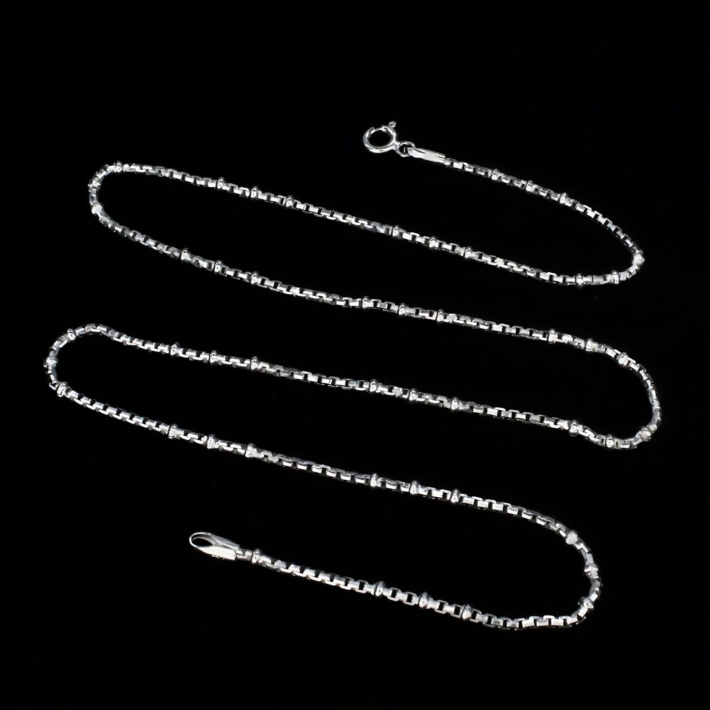 18" 925 Sterling Silver box design Neck Chain