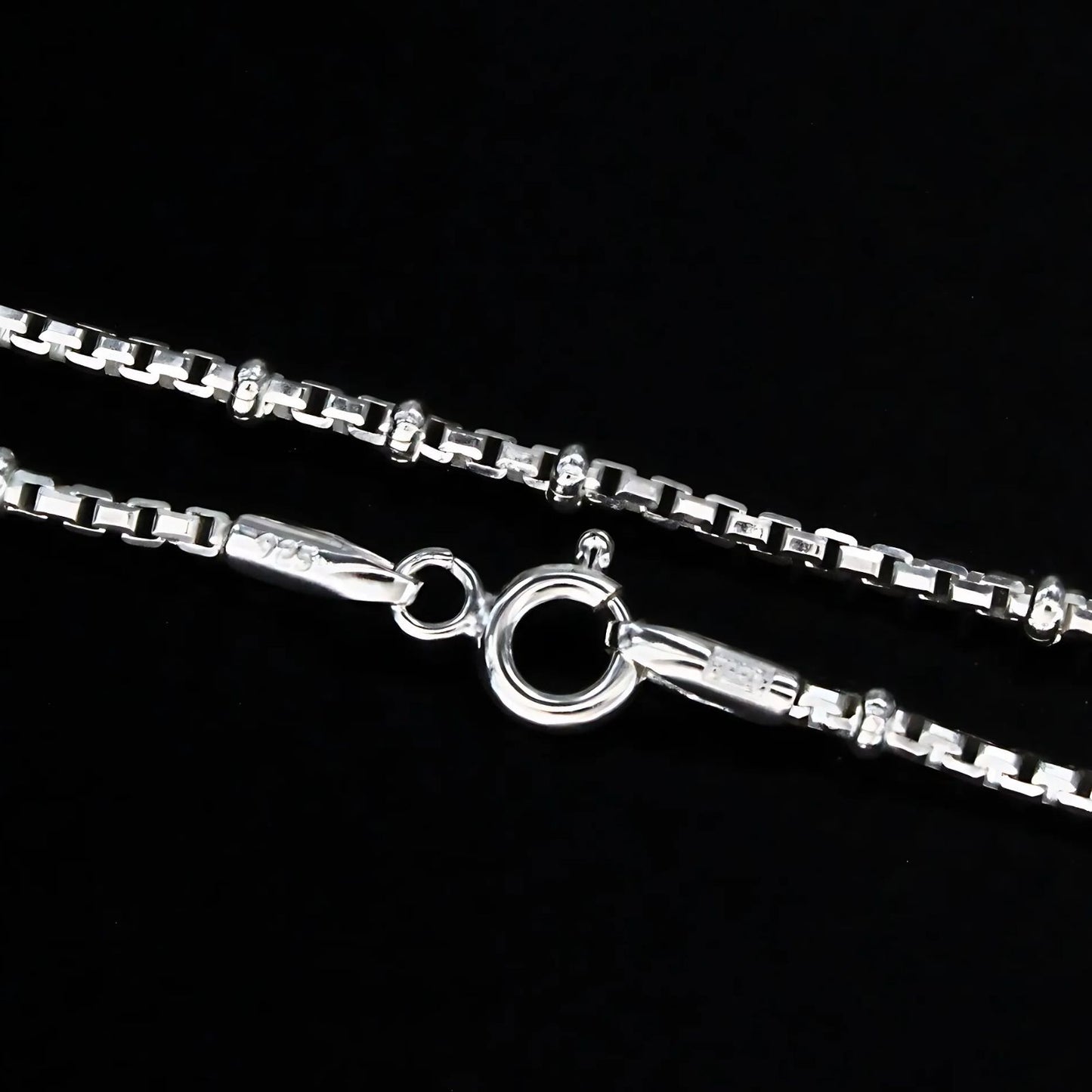 18" 925 Sterling Silver box design Neck Chain