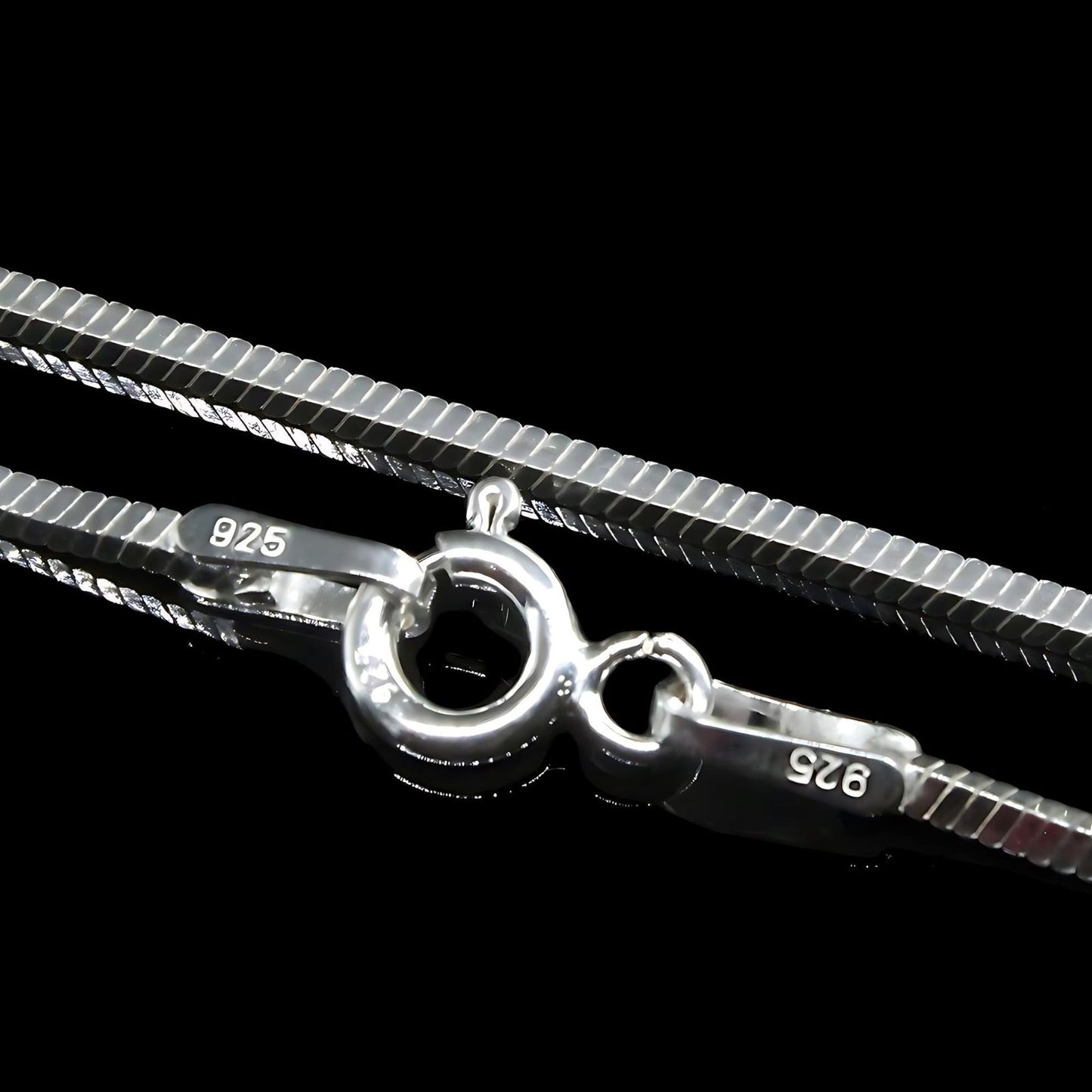18" 925 Sterling Silver Snake vintage look Unisex Neck Chain