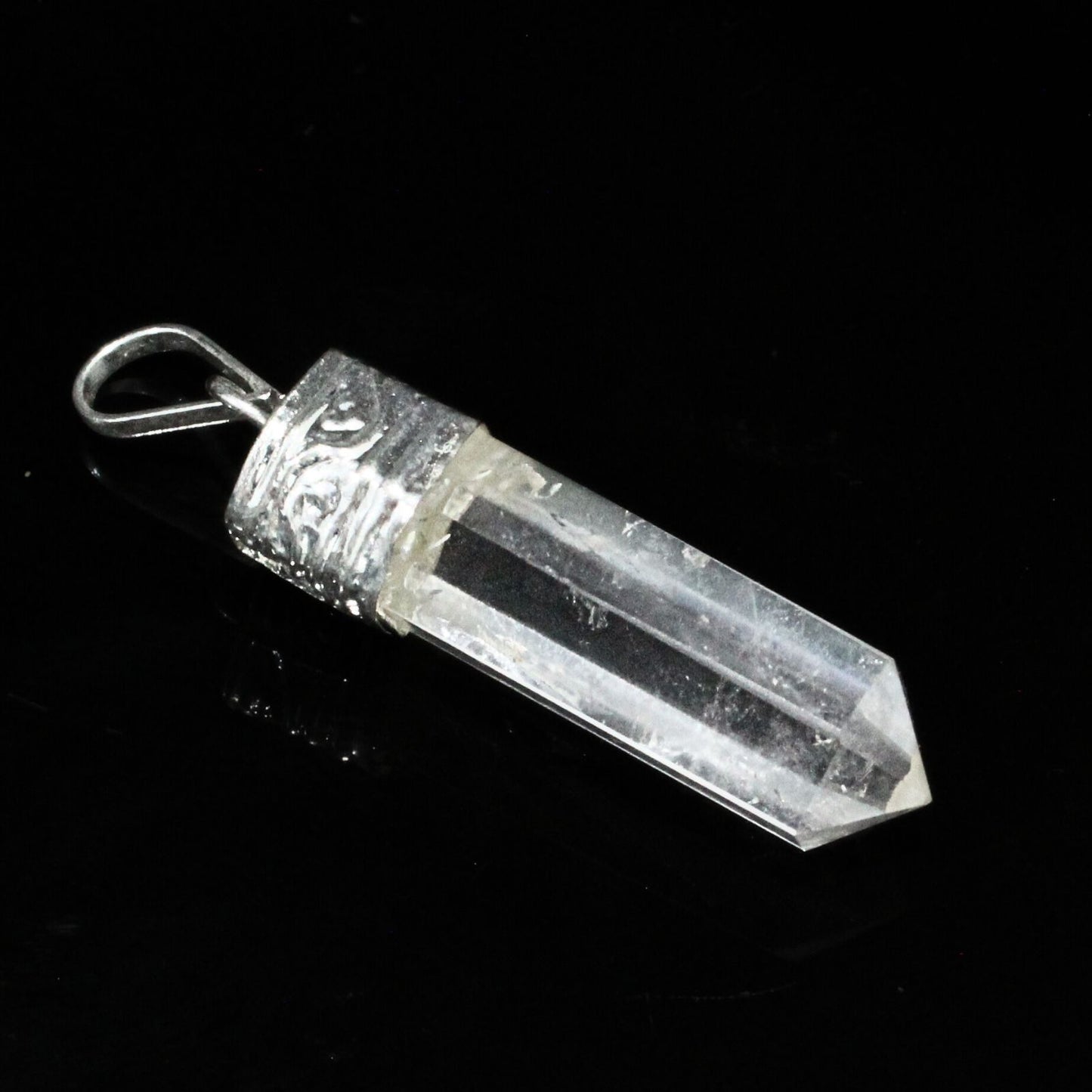 22.6Ct Natural Quartz Crystal Healing Point Pencil Pendant