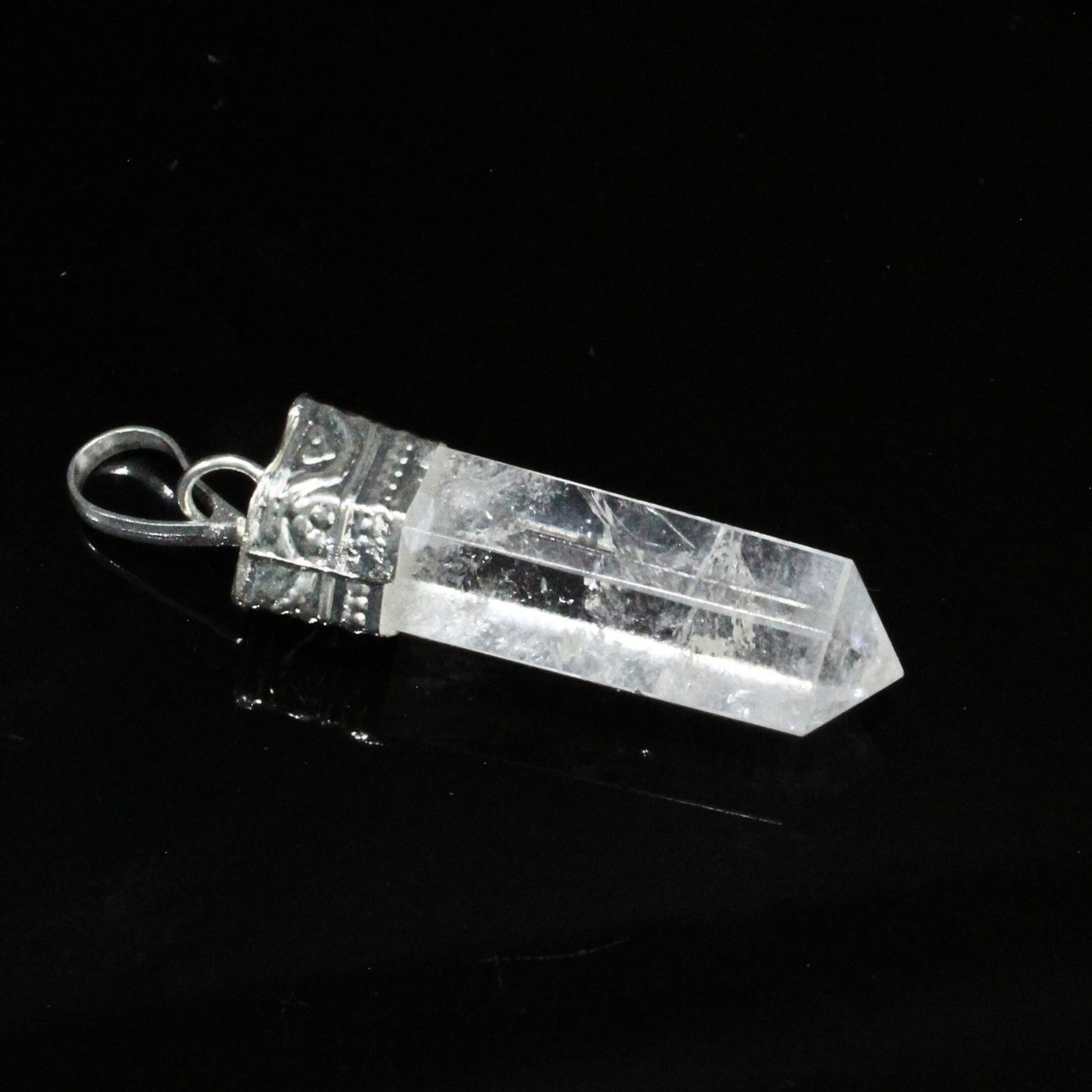 23.9Ct Natural Quartz Crystal Healing Point Pencil Pendant
