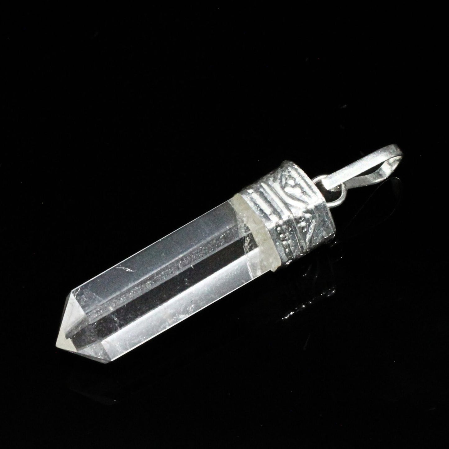 22.9Ct Natural Quartz Crystal Healing Point Pencil Pendant