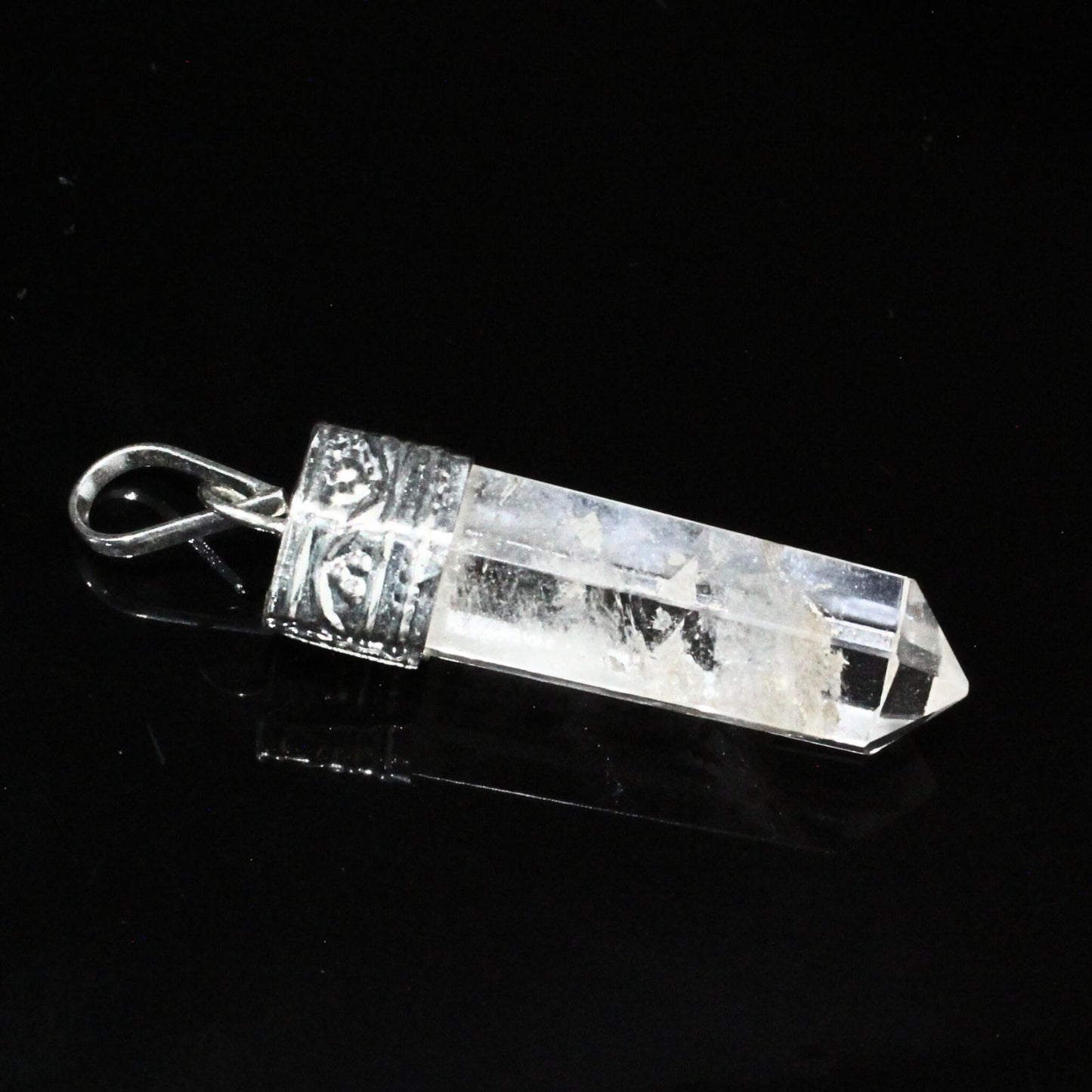 22.8Ct Natural Quartz Crystal Healing Point Pencil Pendant