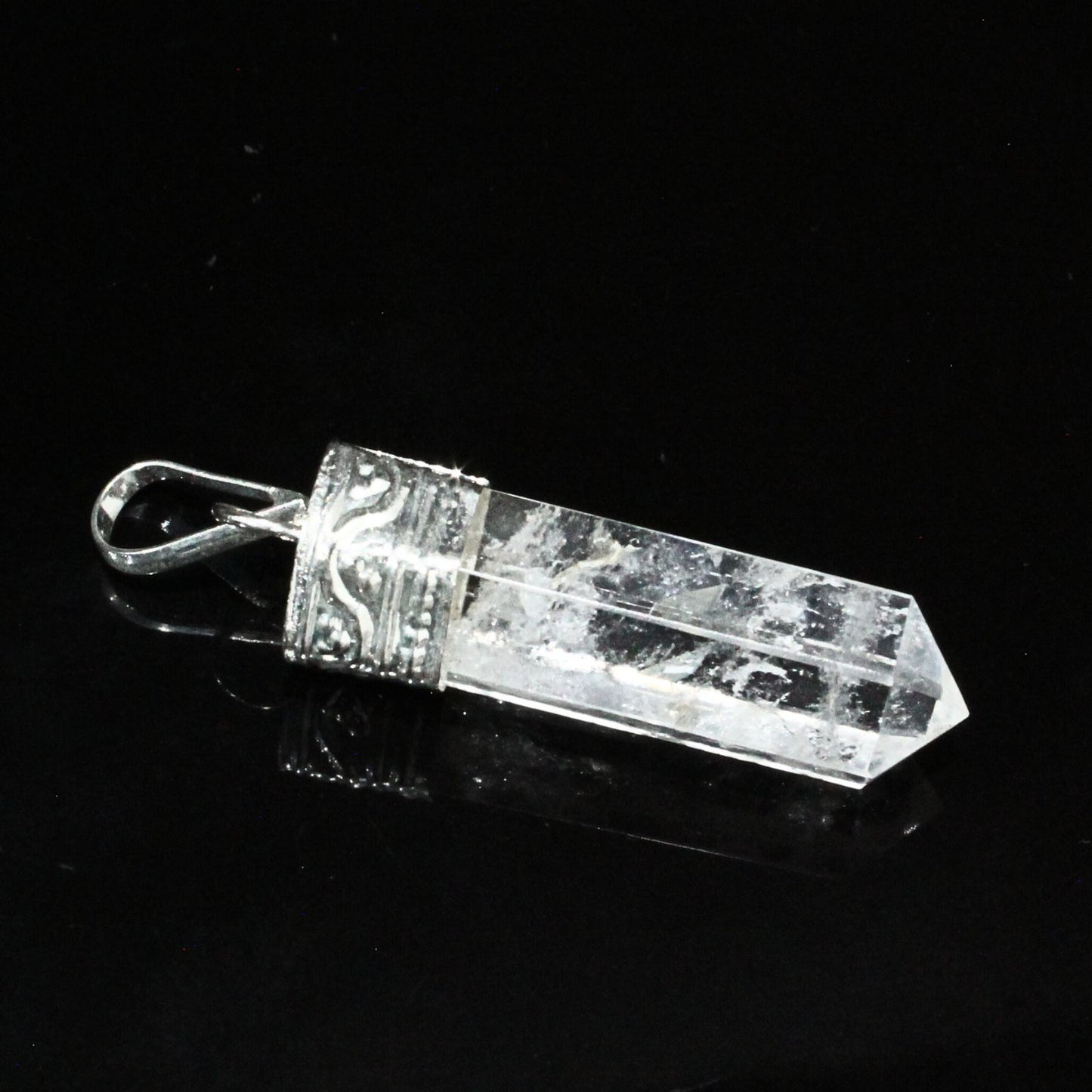 22.3Ct Natural Quartz Crystal Healing Point Pencil Pendant