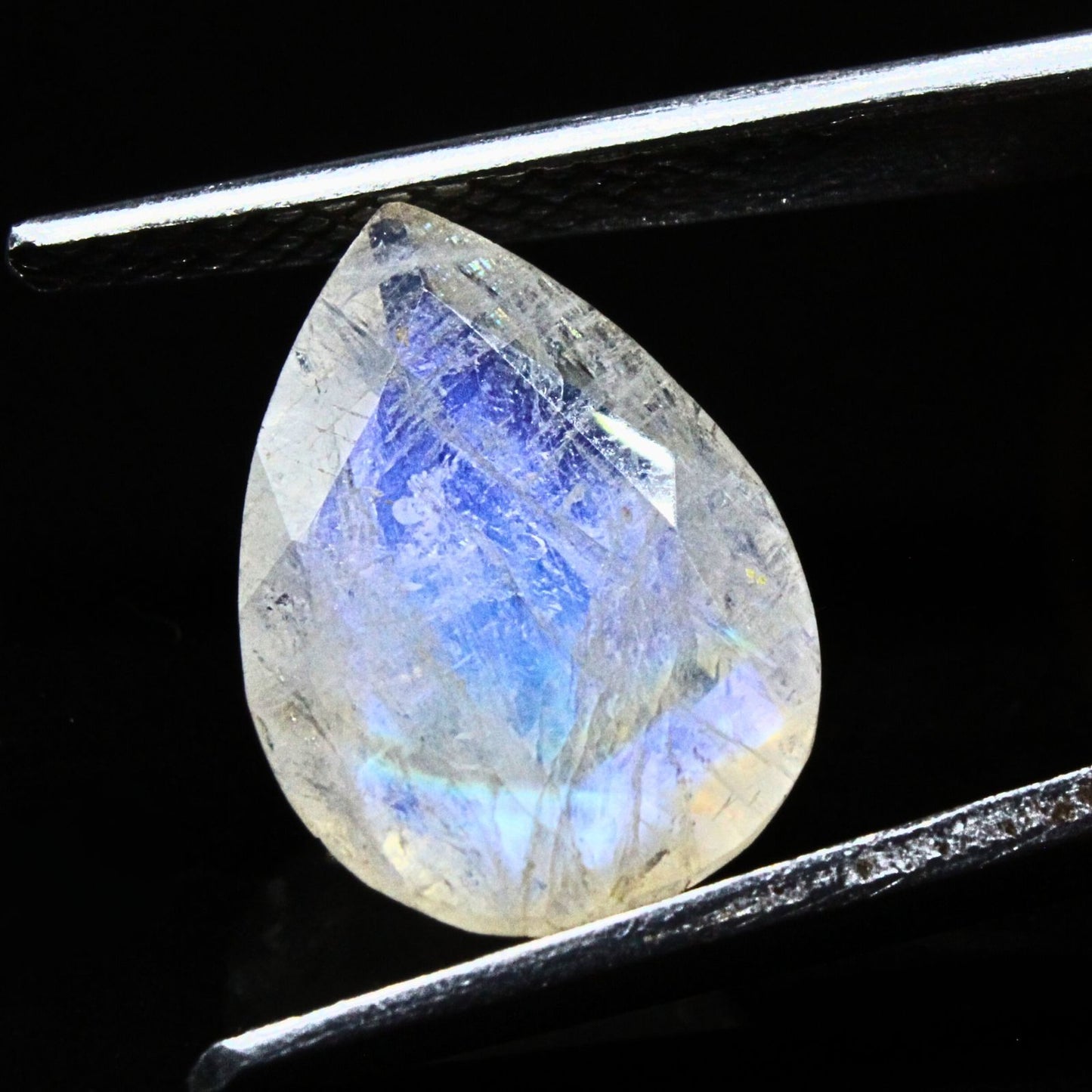 3.7Ct Natural Rainbow Moonstone Pear shape Gemstone