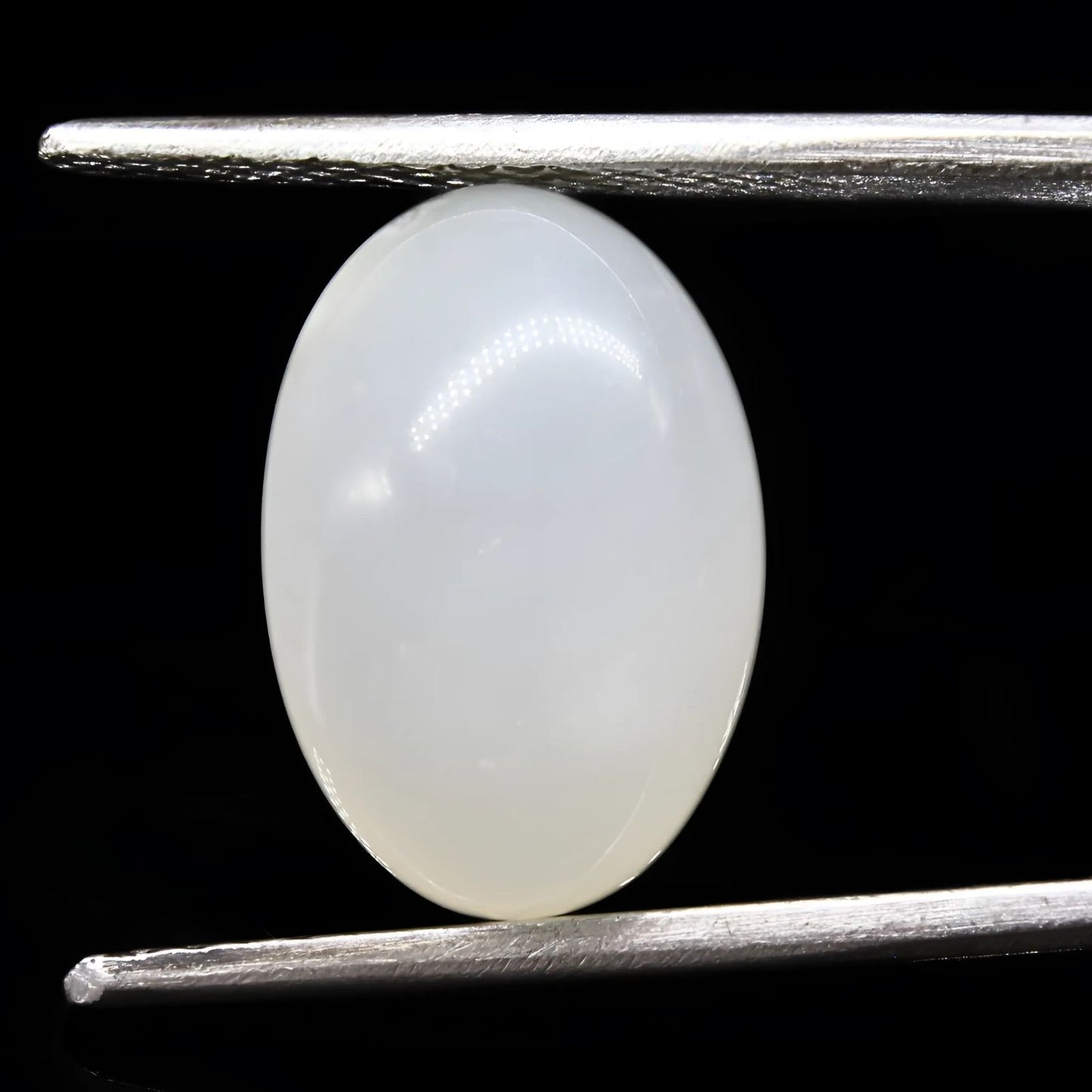 5.7Ct Natural Cloudy white Moonstone Oval Rashi Gemstone