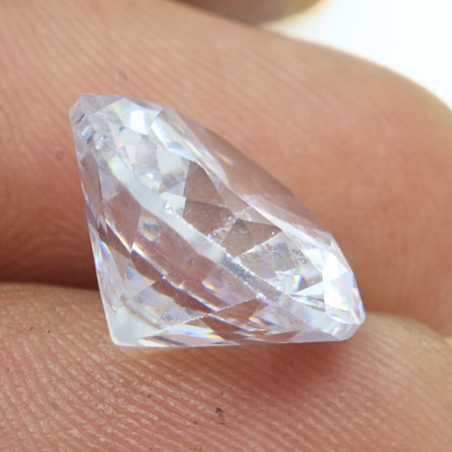 11Ct Natural White Cubic Zirconia Diamond cut Gemstone