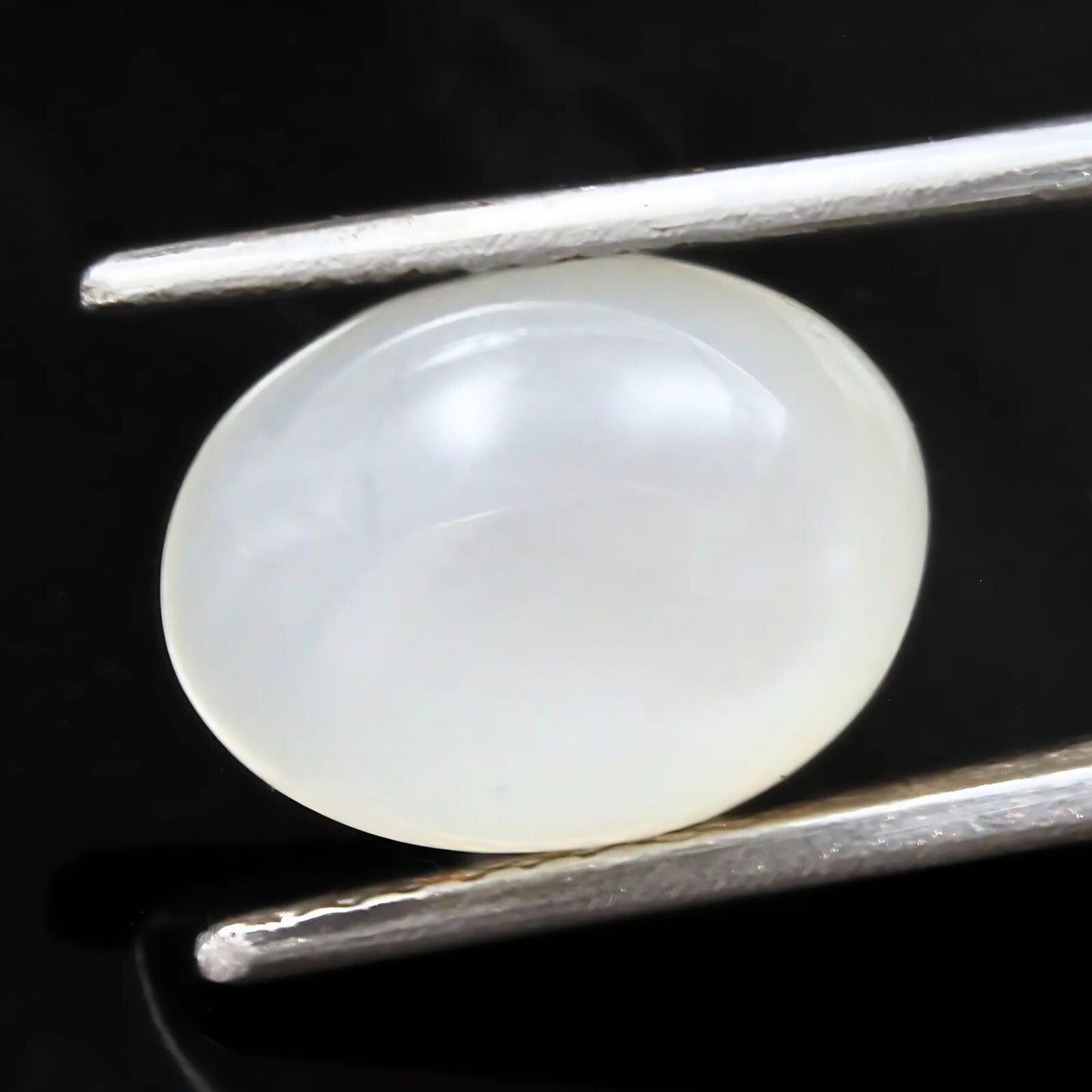 5.7Ct Natural Cloudy white Moonstone Oval Rashi Gemstone