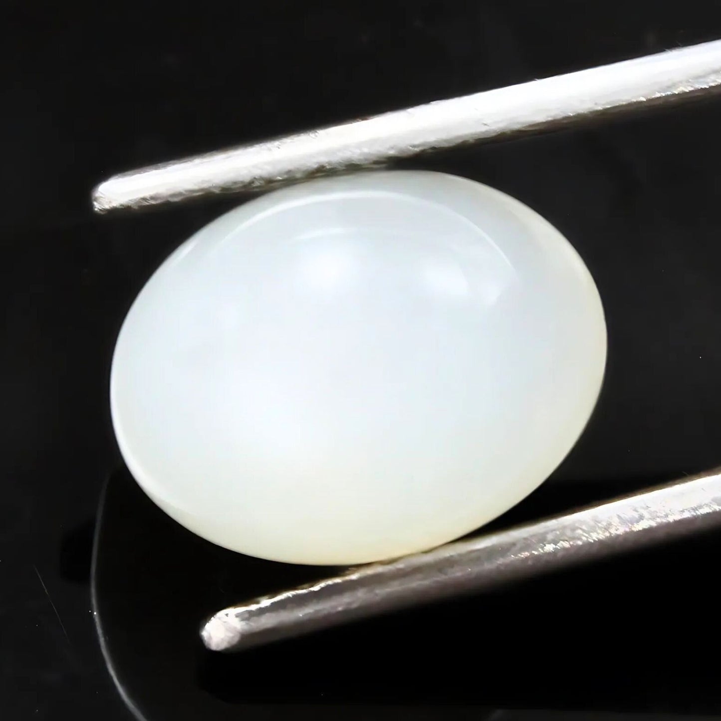 5.7Ct Natural Cloudy white Moonstone Oval Rashi Gemstone