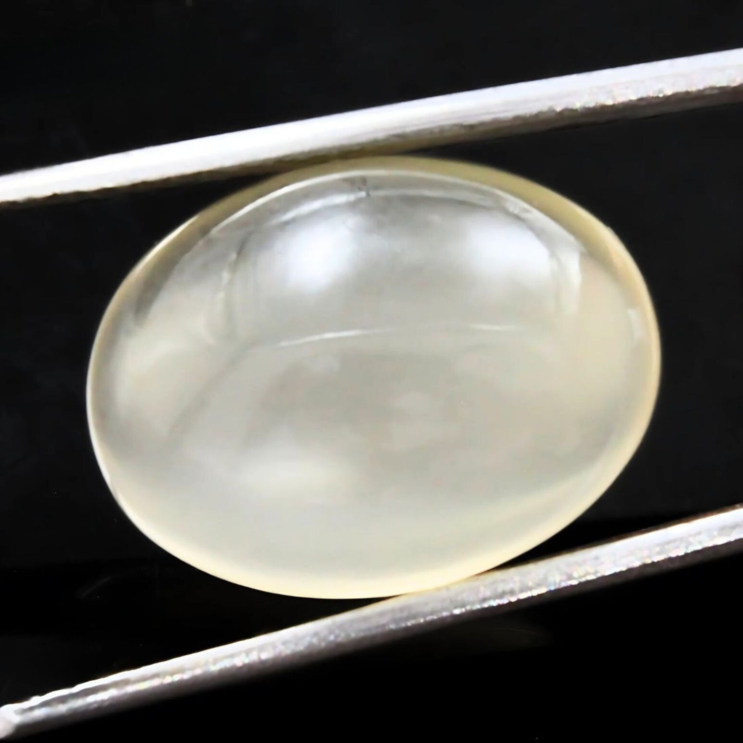 14.8Ct Natural Moonstone Oval Rashi Gemstone for Moon