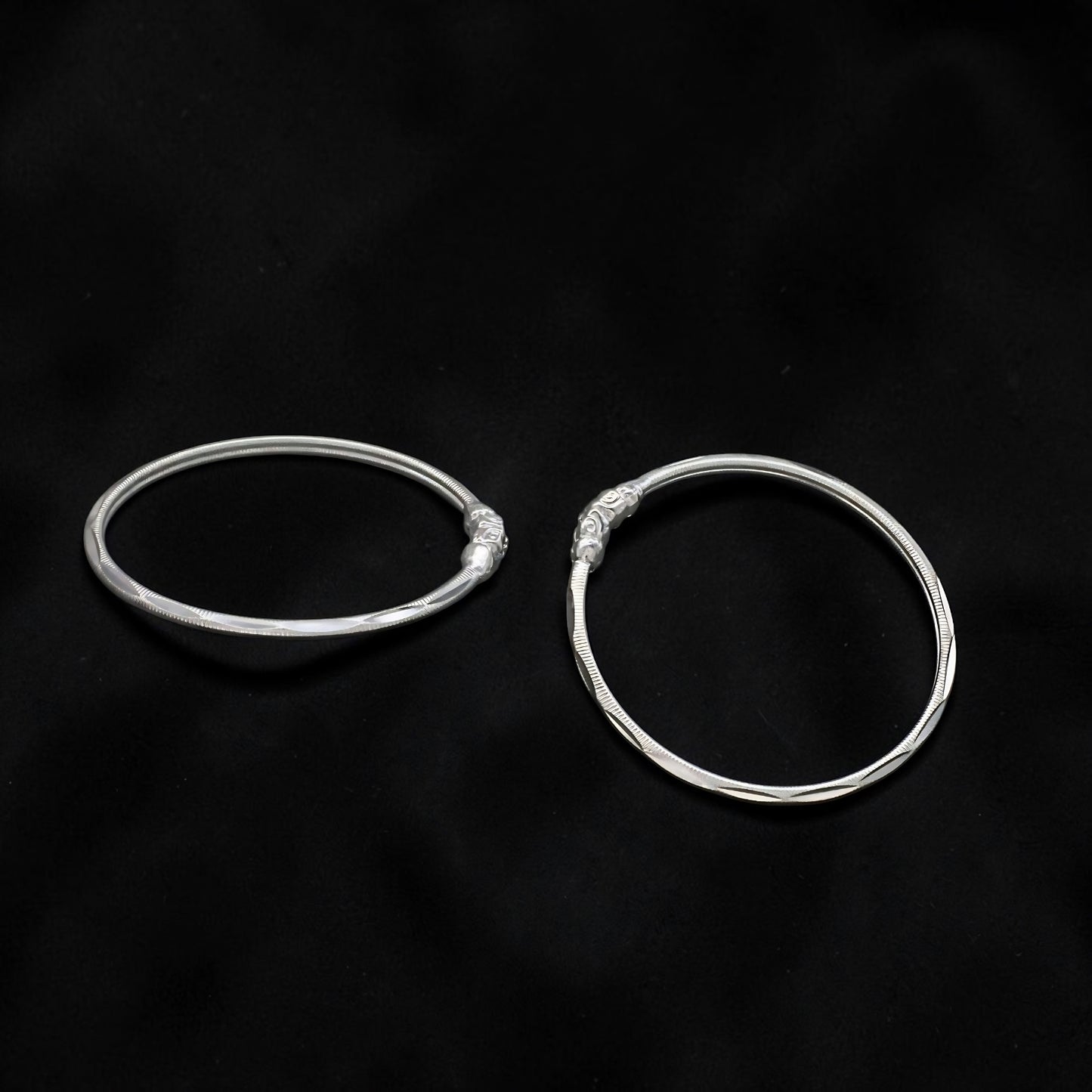 Classic Design Silver Kids Bangles Pair for Daily Wear