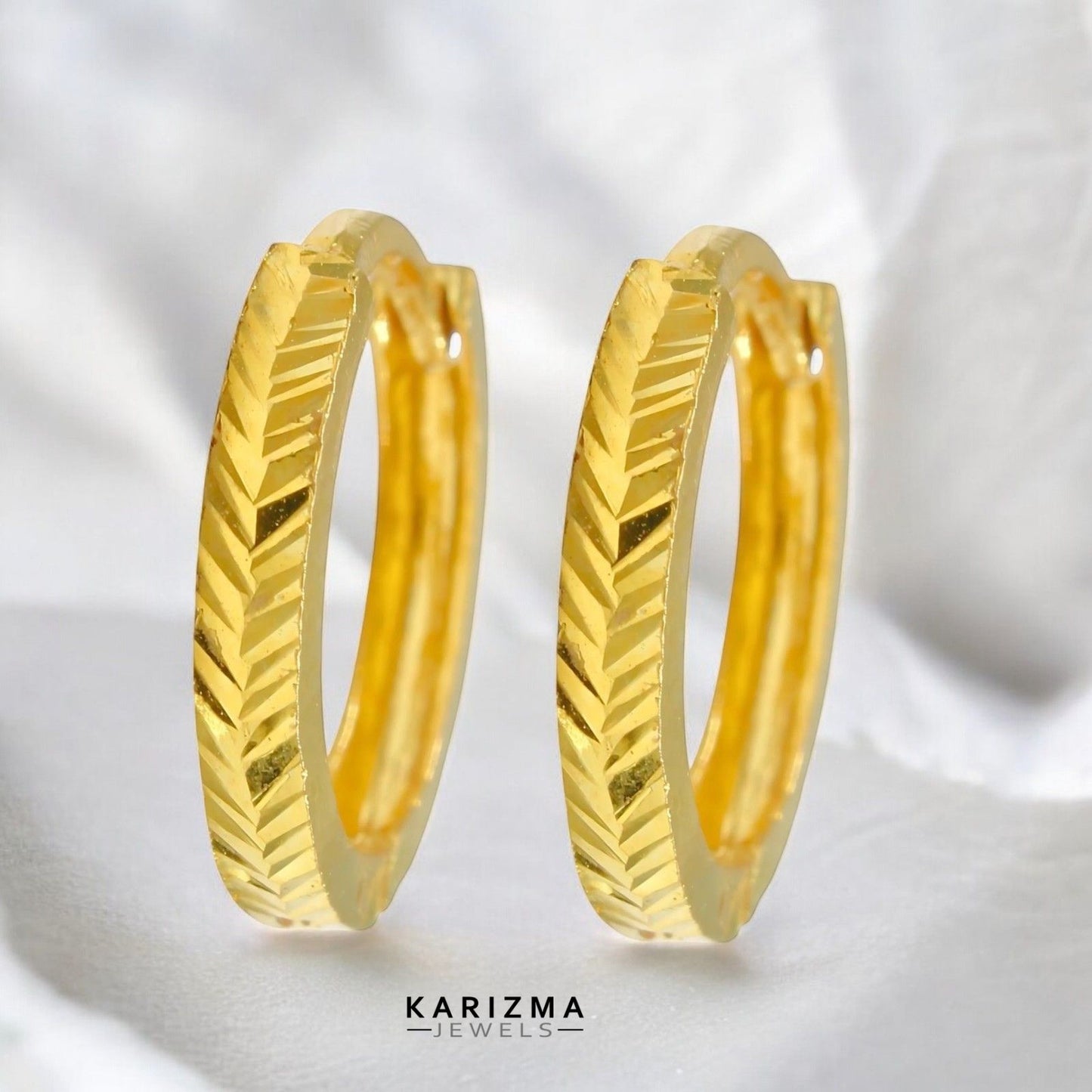 18K Real Gold women gifting Clicker Nose Ring - Earring Nose Hoop Ring 22g