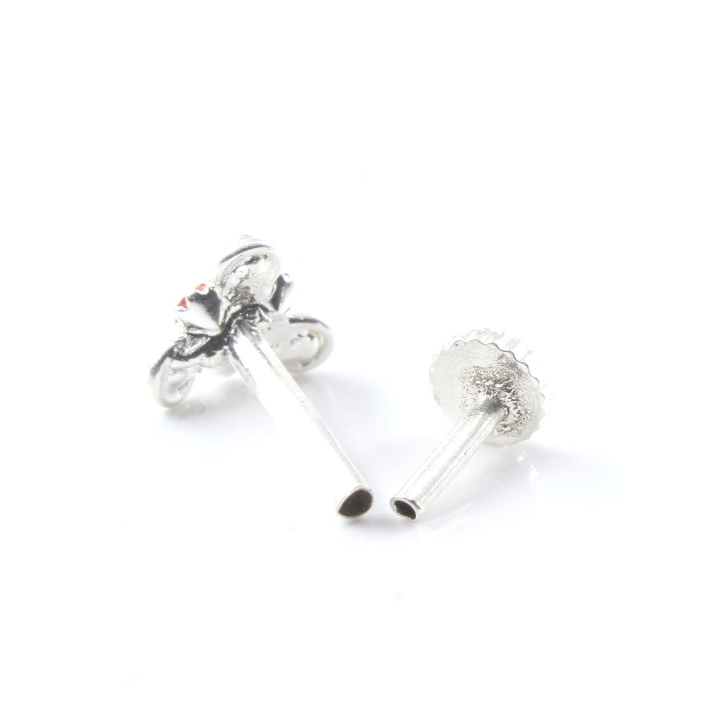 Silver nose pin with push pin