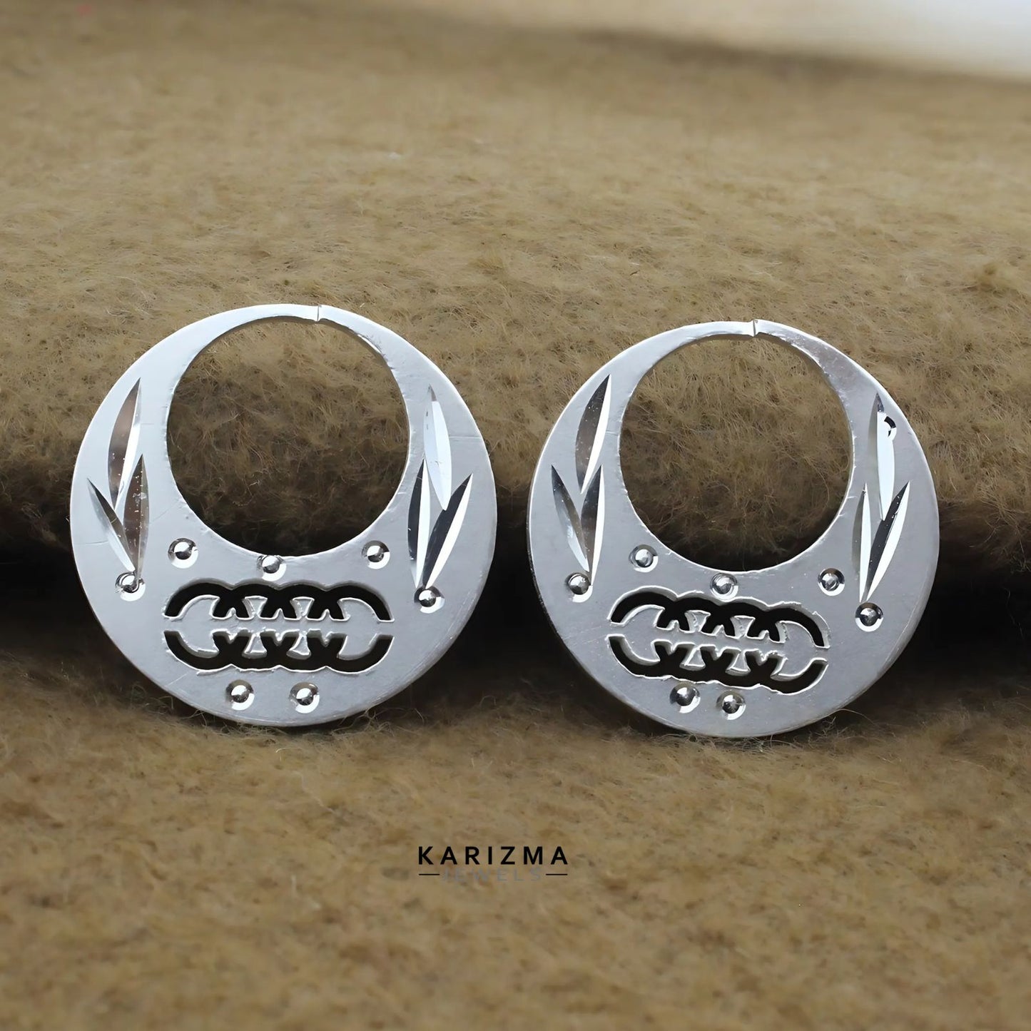 Real Sterling Silver Round Moon Shaped stylish Nattiyan (Nanti) earring for Men