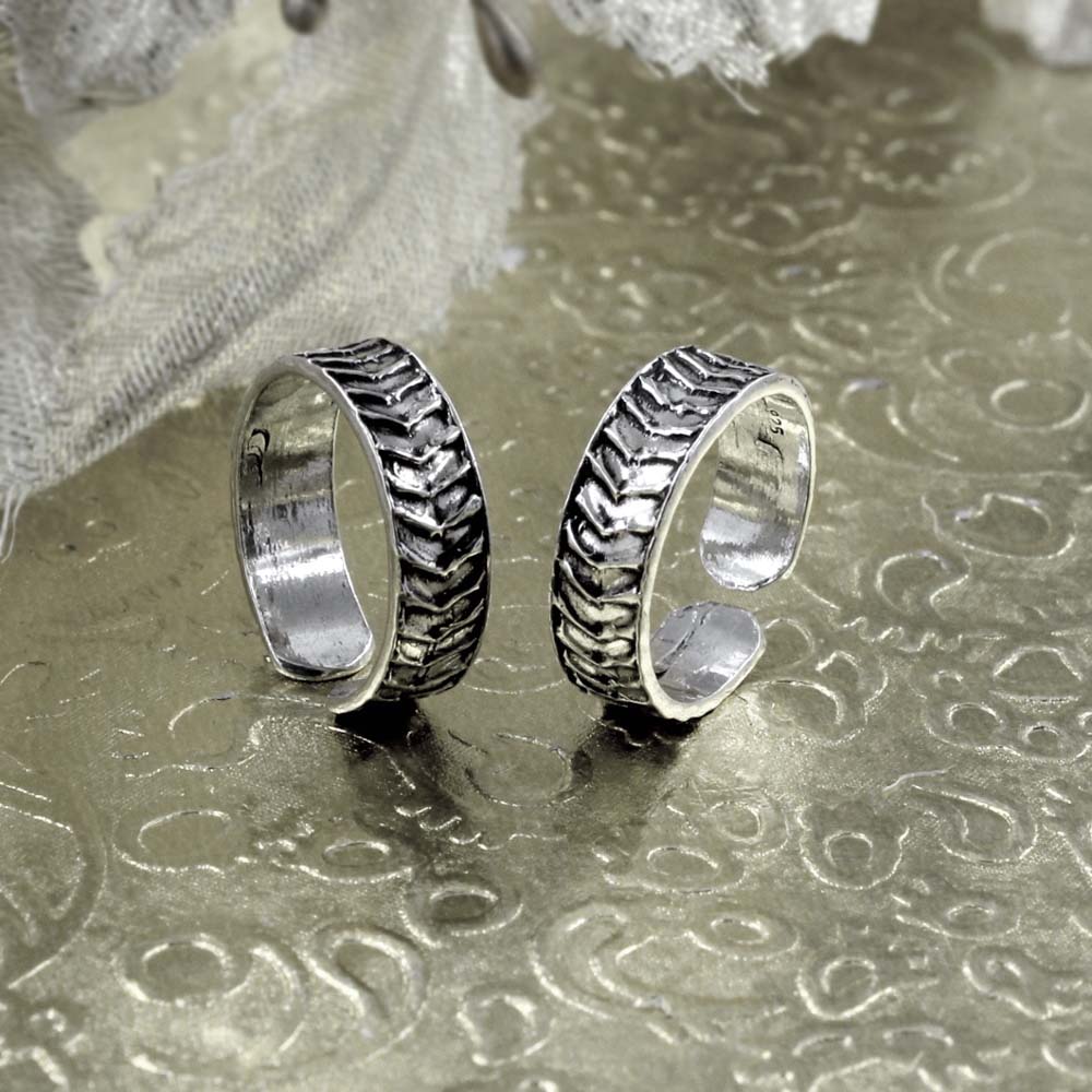 Ethnic Style Real 925 Silver Oxidized toe rings - Pair