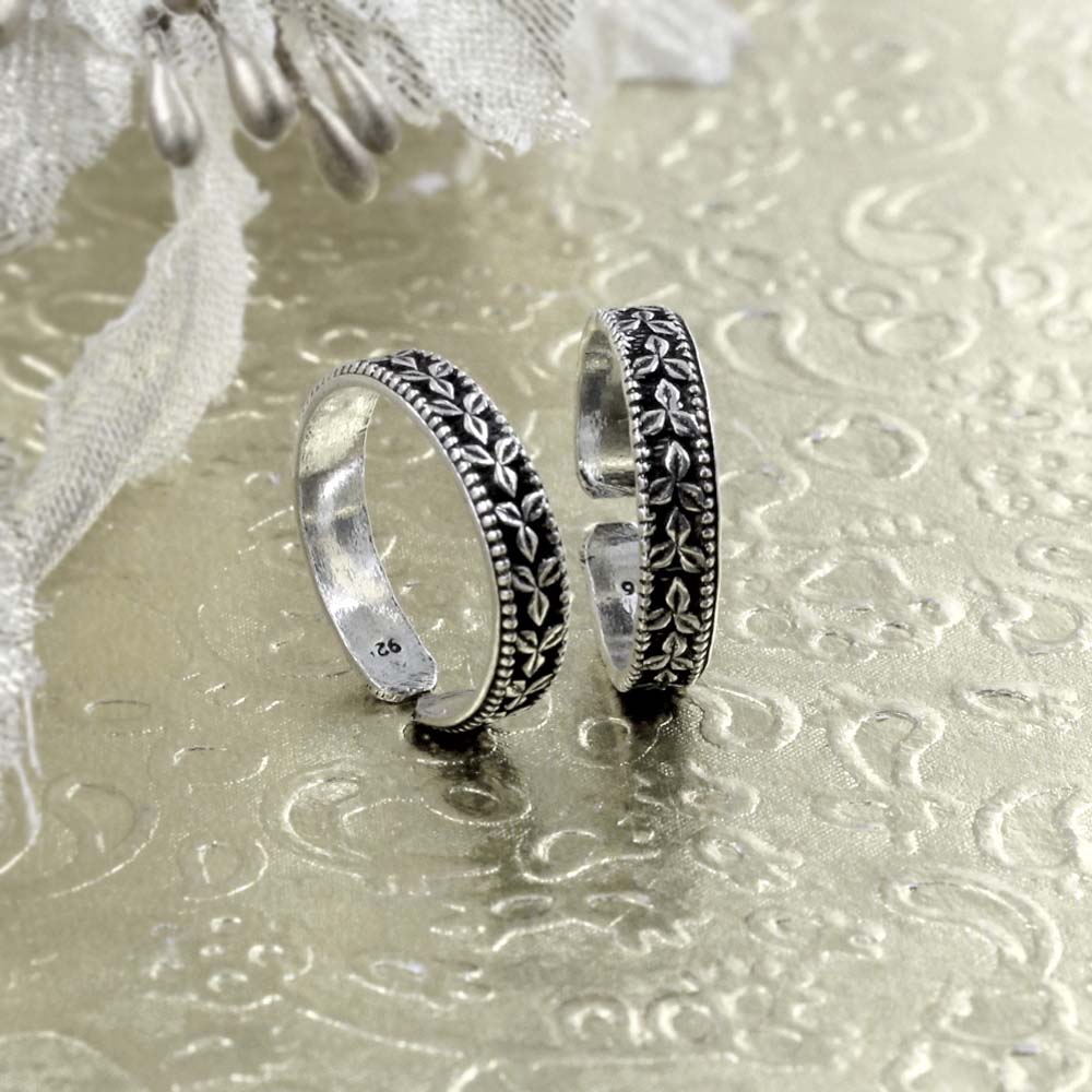 Real Sterling Silver Oxidized foot toe rings - Pair