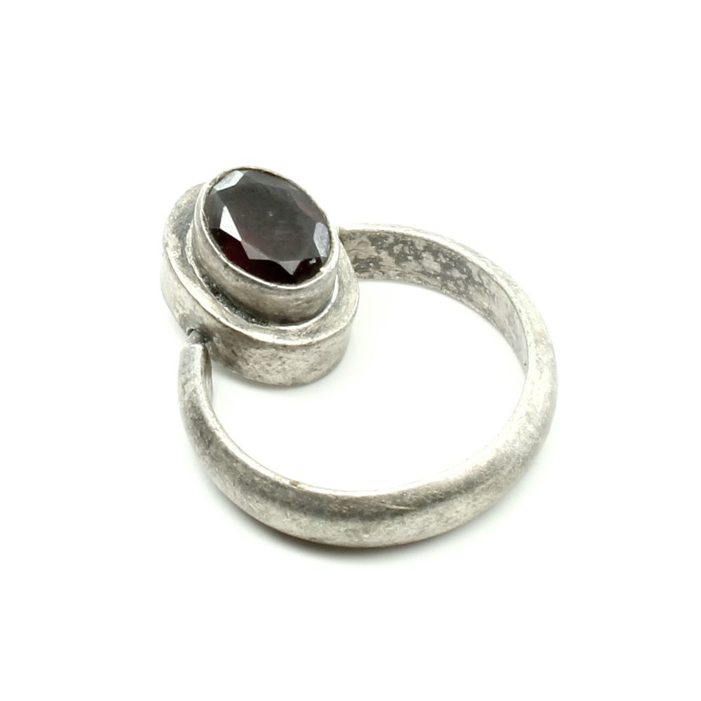 925 Sterling Silver Ring- pre owened