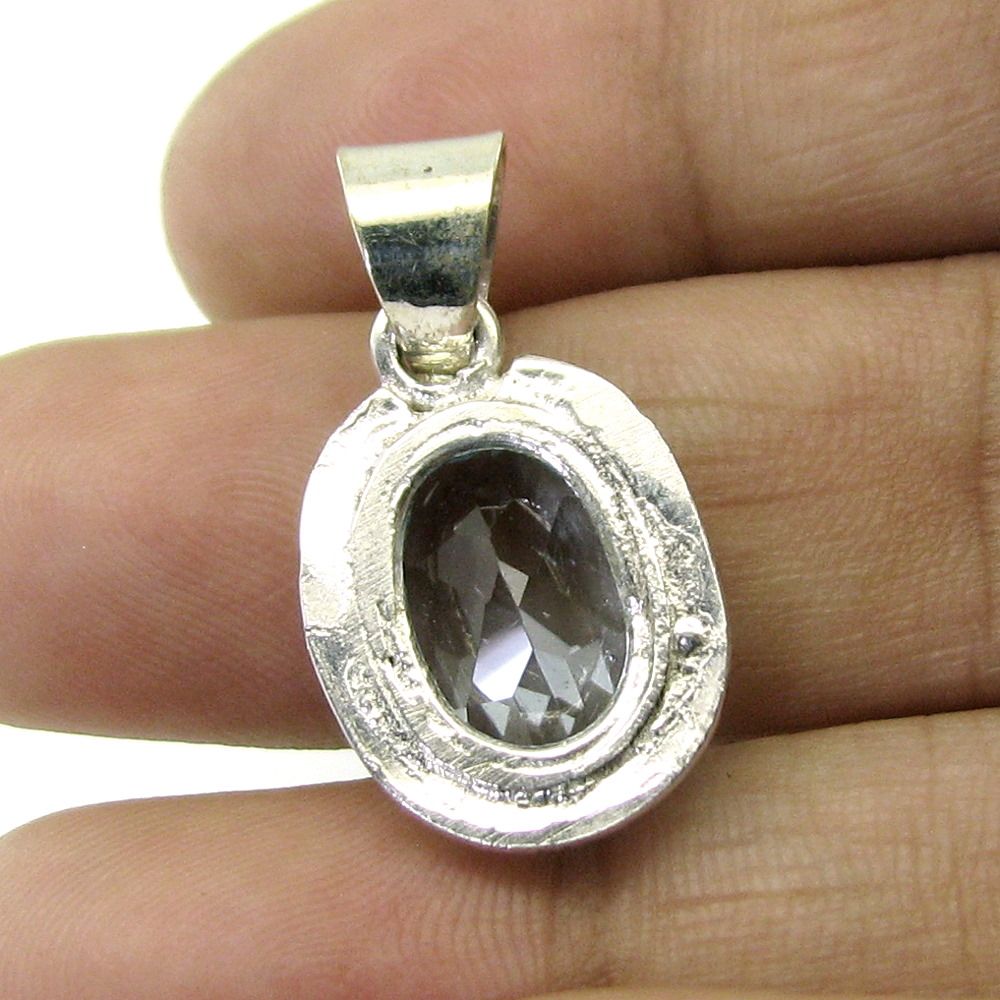 Silver pendant Natural Blue Topaz Gemston