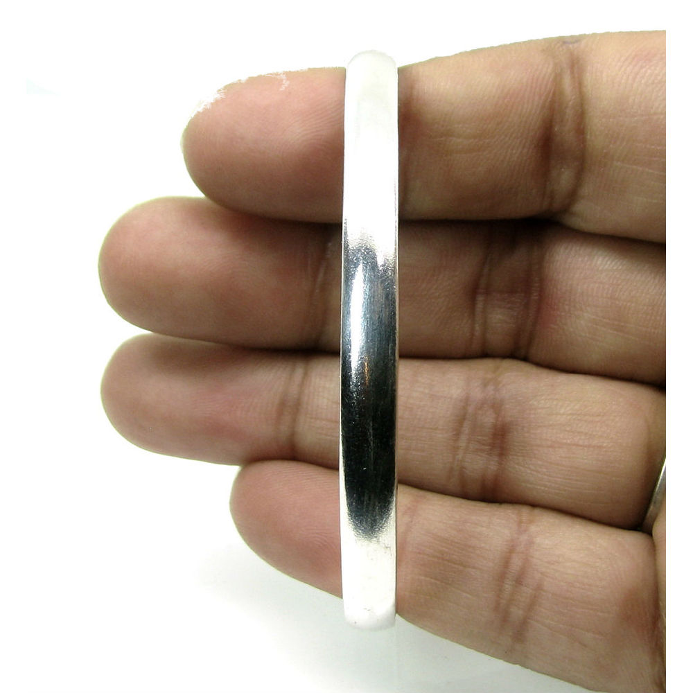 Jointless Pure Silver Plain Bangle - chandi ka bejod kada