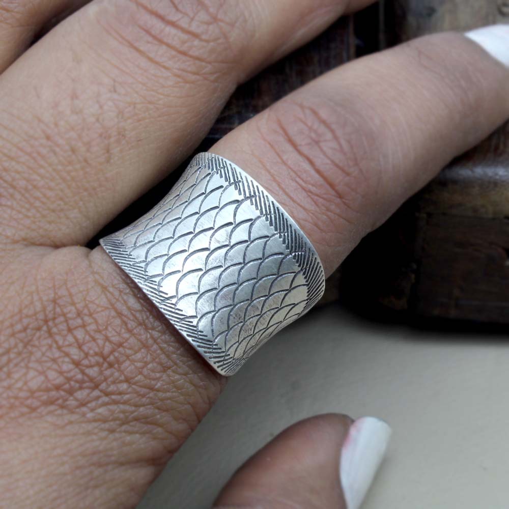 Real 925 Sterling Silver Fish Skin textured Women Ring