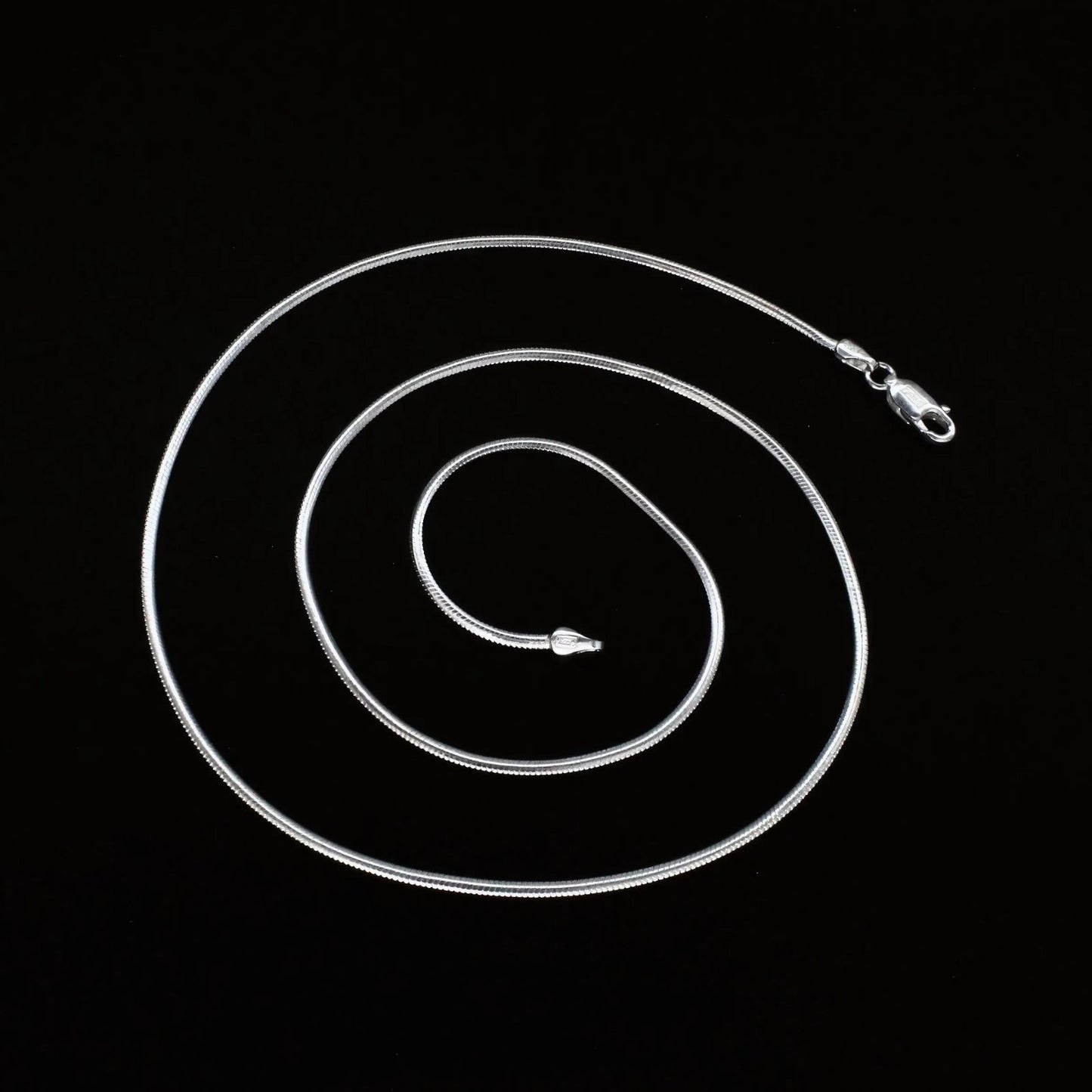 18" 925 Sterling Silver snake style Neck Chain