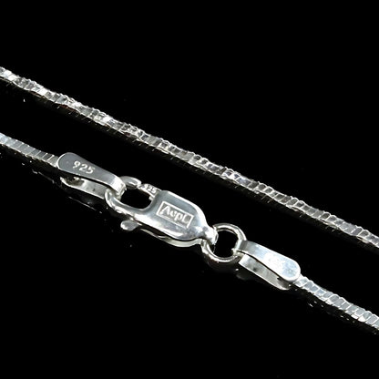 18" 925 Sterling Silver excellent men's women's Neck Chain