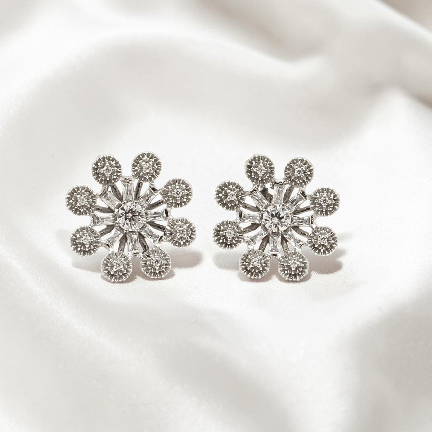 Daily wear 925 Sterling Silver White CZ Flower Studs Earrings