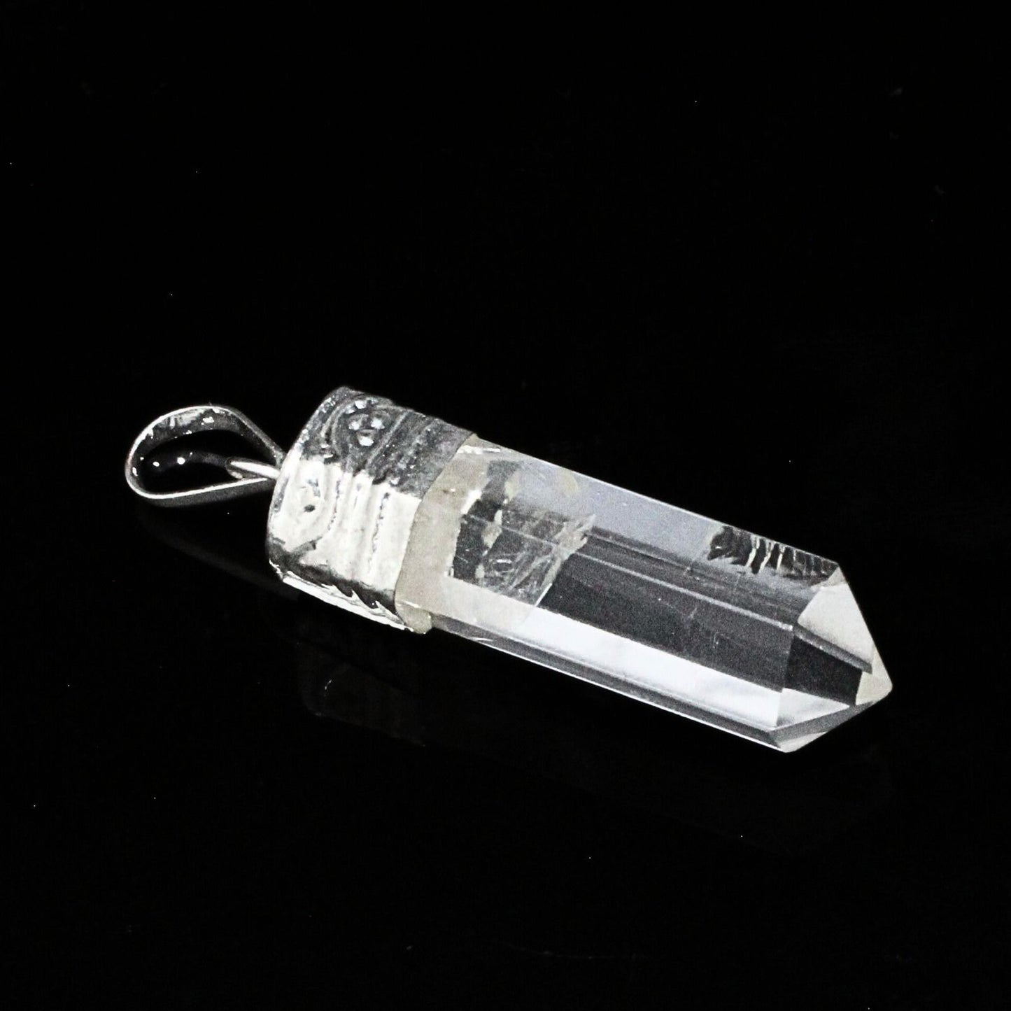 22.8Ct Natural Quartz Crystal Healing Point Pencil Pendant