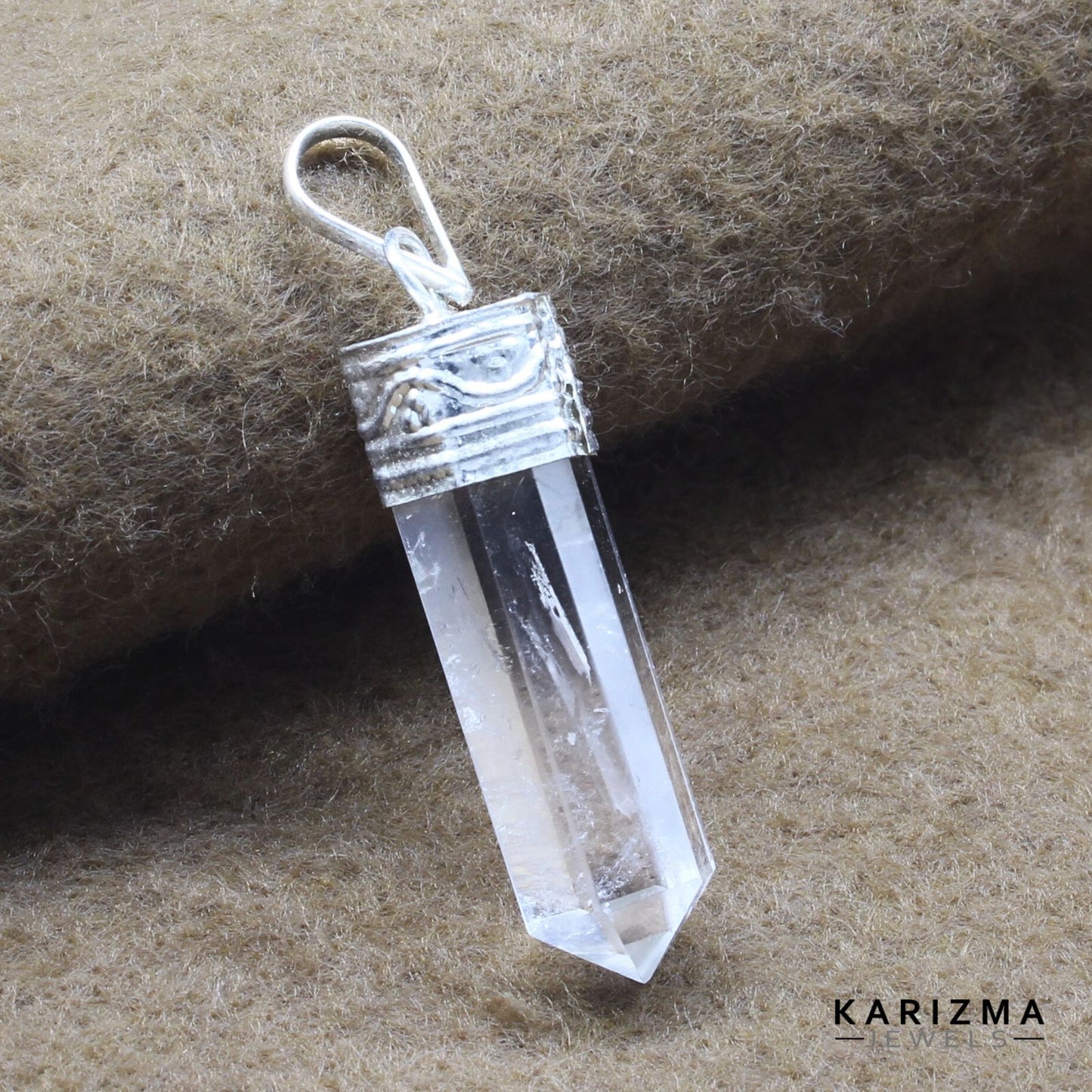 22.6Ct Natural Quartz Crystal Healing Point Pencil Pendant