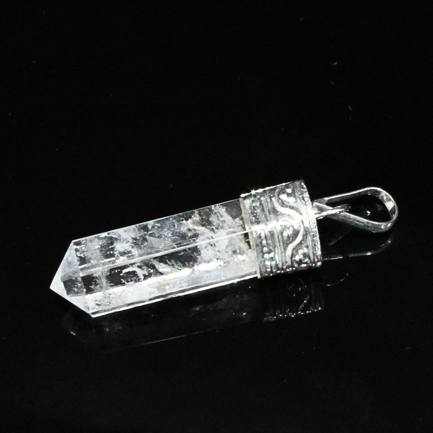 22.3Ct Natural Quartz Crystal Healing Point Pencil Pendant