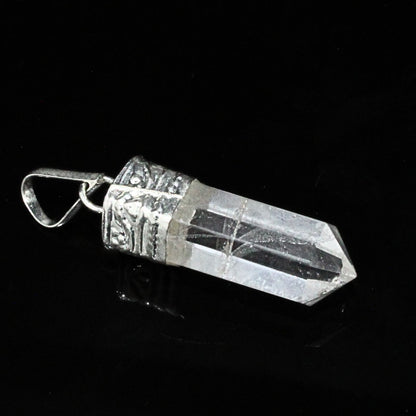 19.3Ct Natural Quartz Crystal Healing Point Pencil Pendant