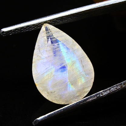 4.2Ct Natural Rainbow Moonstone Pear shape Gemstone