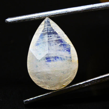 4.2Ct Natural Rainbow Moonstone Pear shape Gemstone