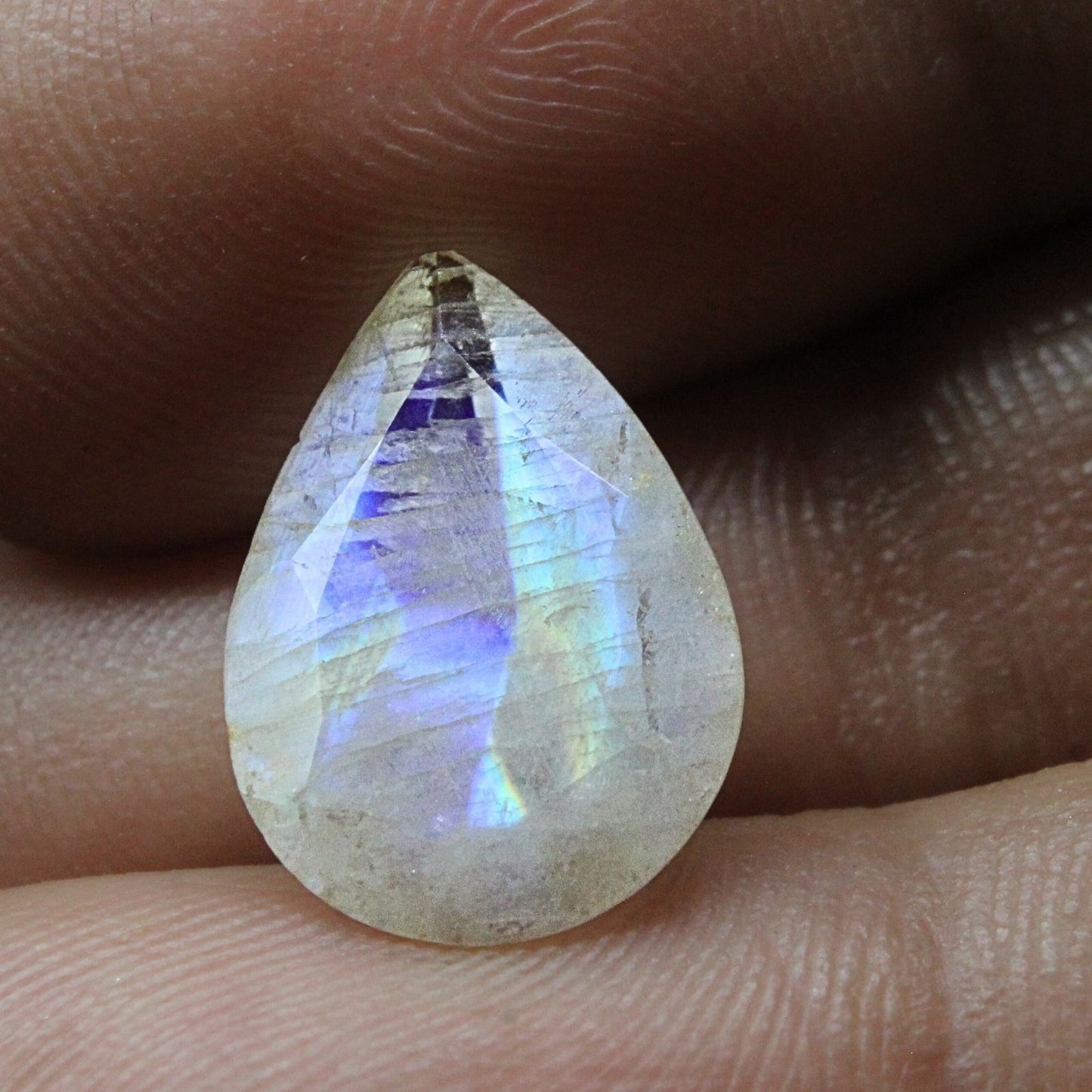 4.2Ct Natural Rainbow Moonstone Pear shape Gemstone