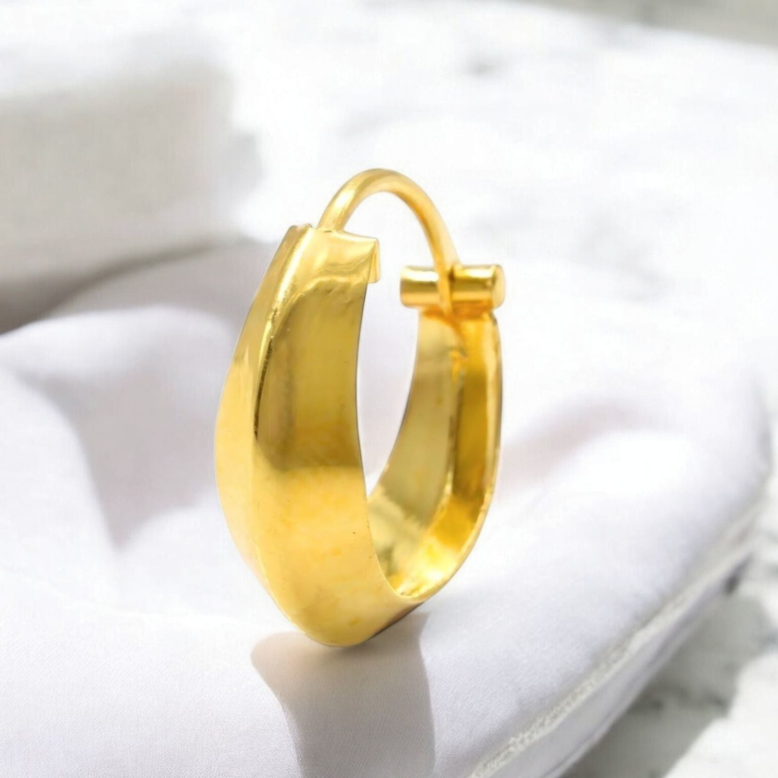18k Solid Yellow Gold Men Women hinged hoop V shape EARRINGS