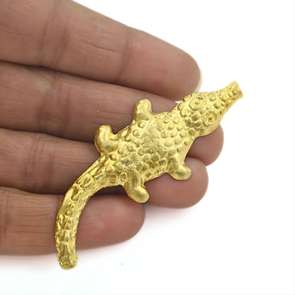 Brass vastu Pital Crocodile for Lal Kitab remedy