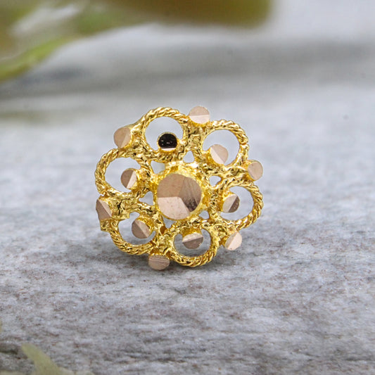 18K Real Gold Floral Motif Threadless Nose Stud