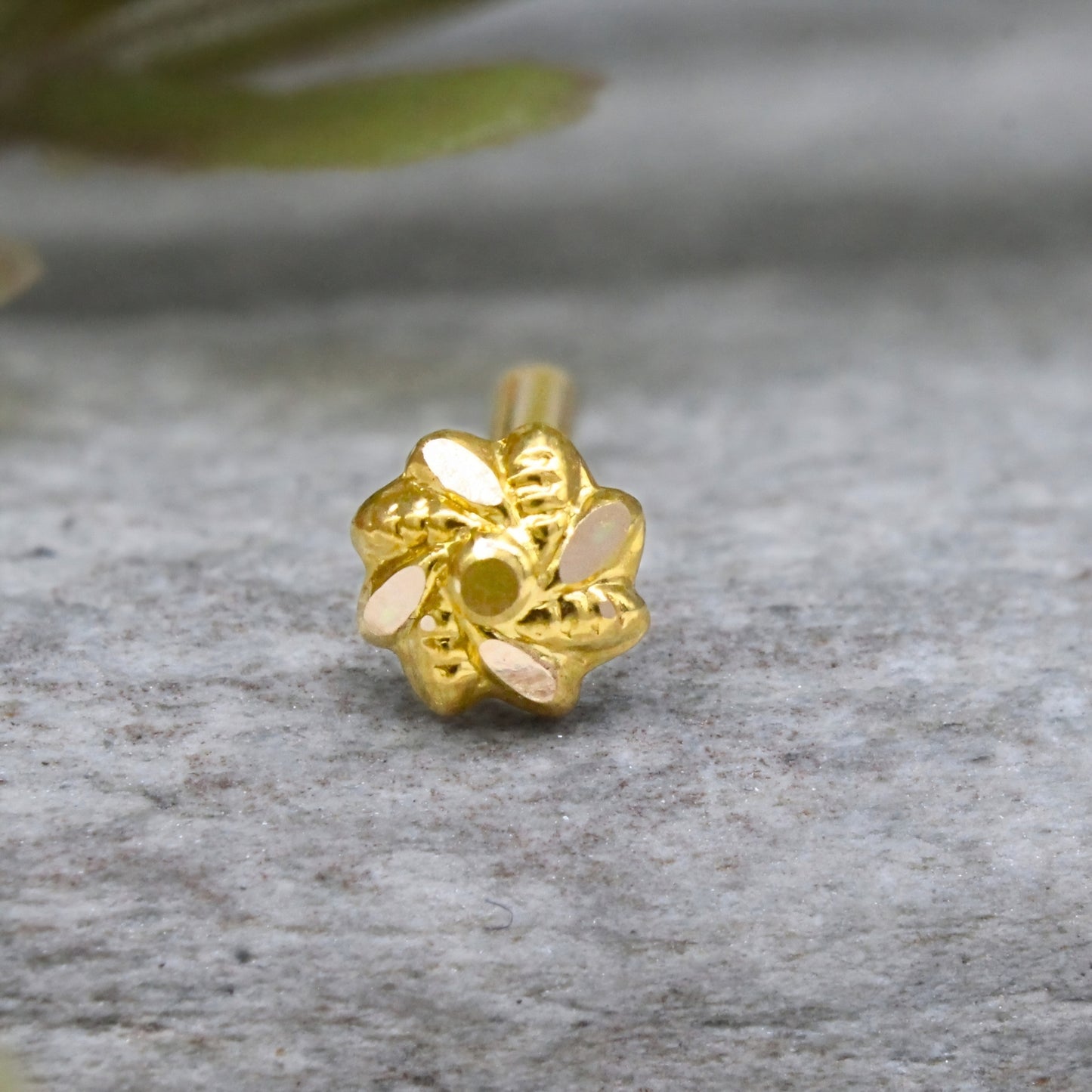 18K Real Gold Elegant Floral Twist Push Pin Nose Stud