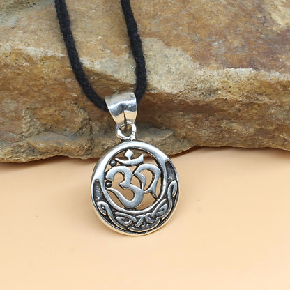 925 Real Silver Om Religious handmade Excellent gifting unisex Pendant