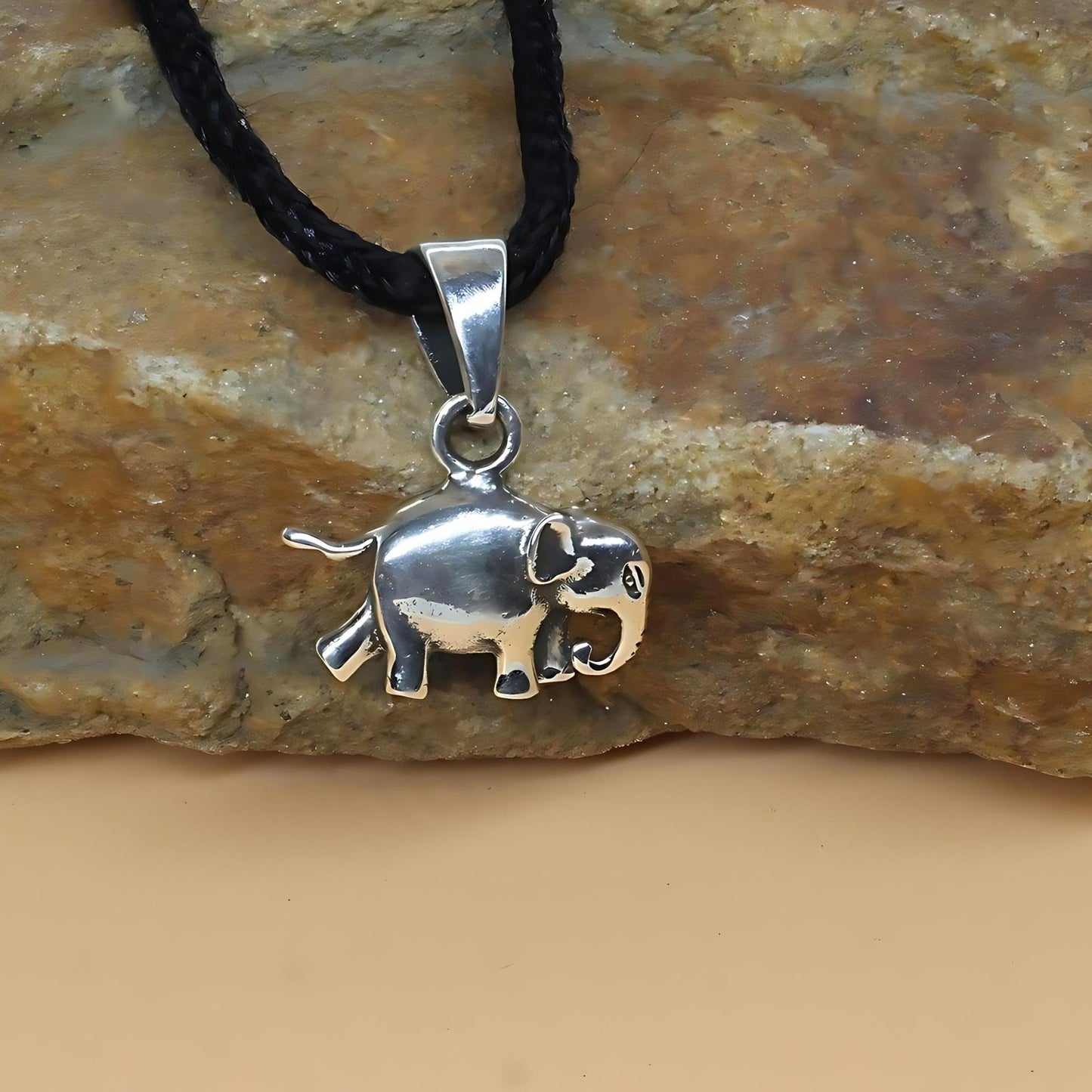 925 Real Silver handmade Vintage Look Elephant unisex Pendant