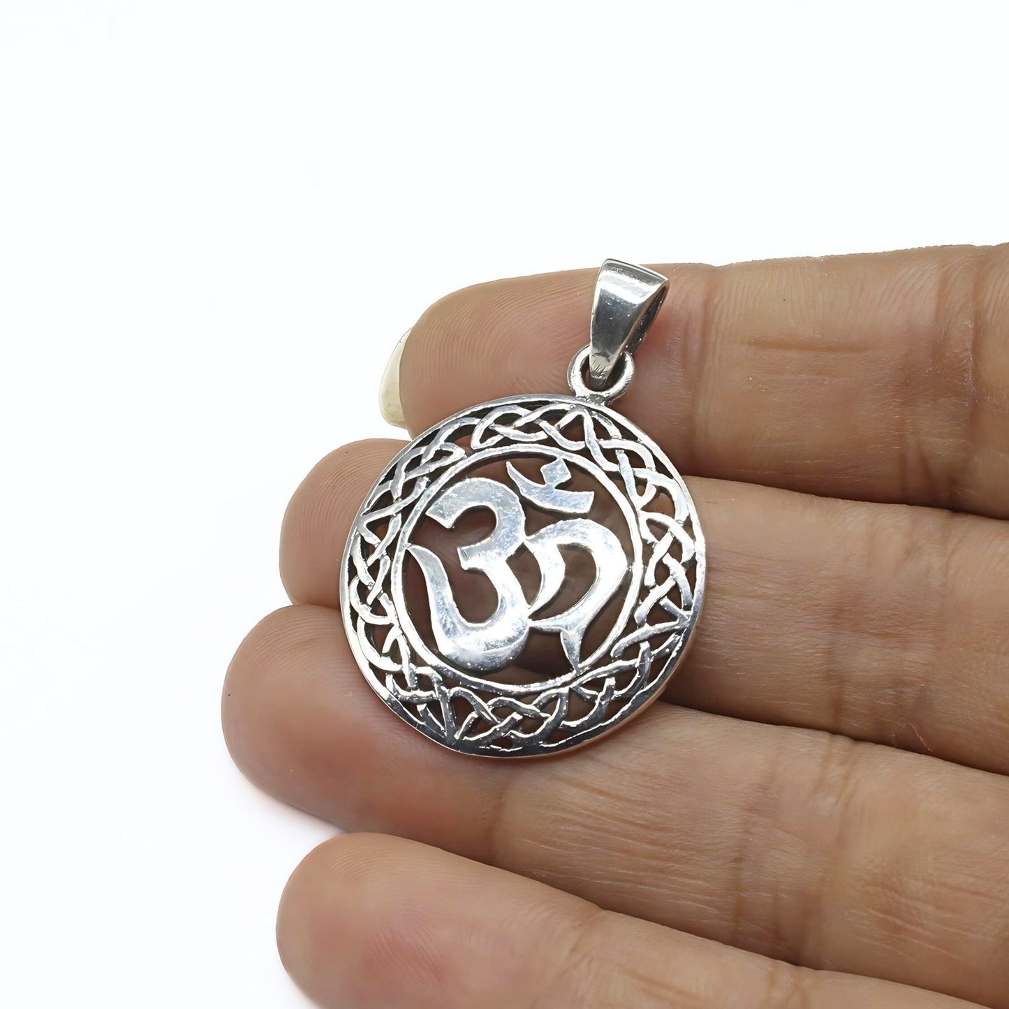 Om Pendant in 925 Real Silver Unisex Best Religious Gifting Jewellery