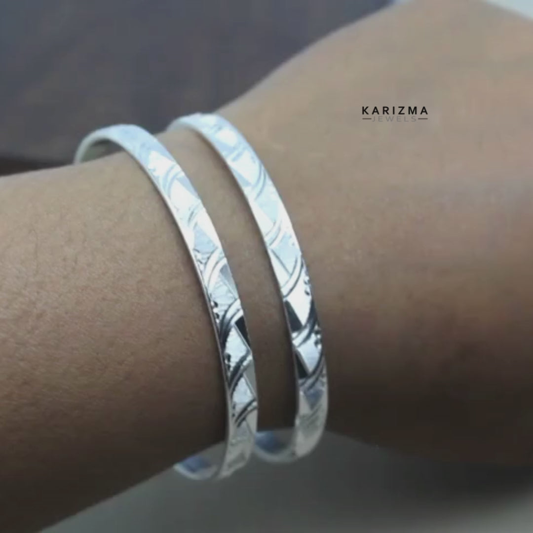 Disc Jewelry Bangle Bracelet - Natasha Somalia