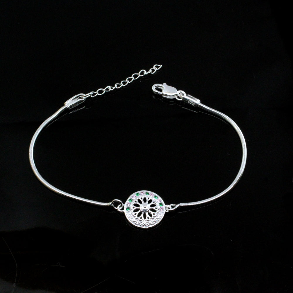 Simple Chain Love Bracelet | Love Bracelet | Silver Chain Bracelet | Love  Gift - Shop Maharanees Bracelets - Pinkoi