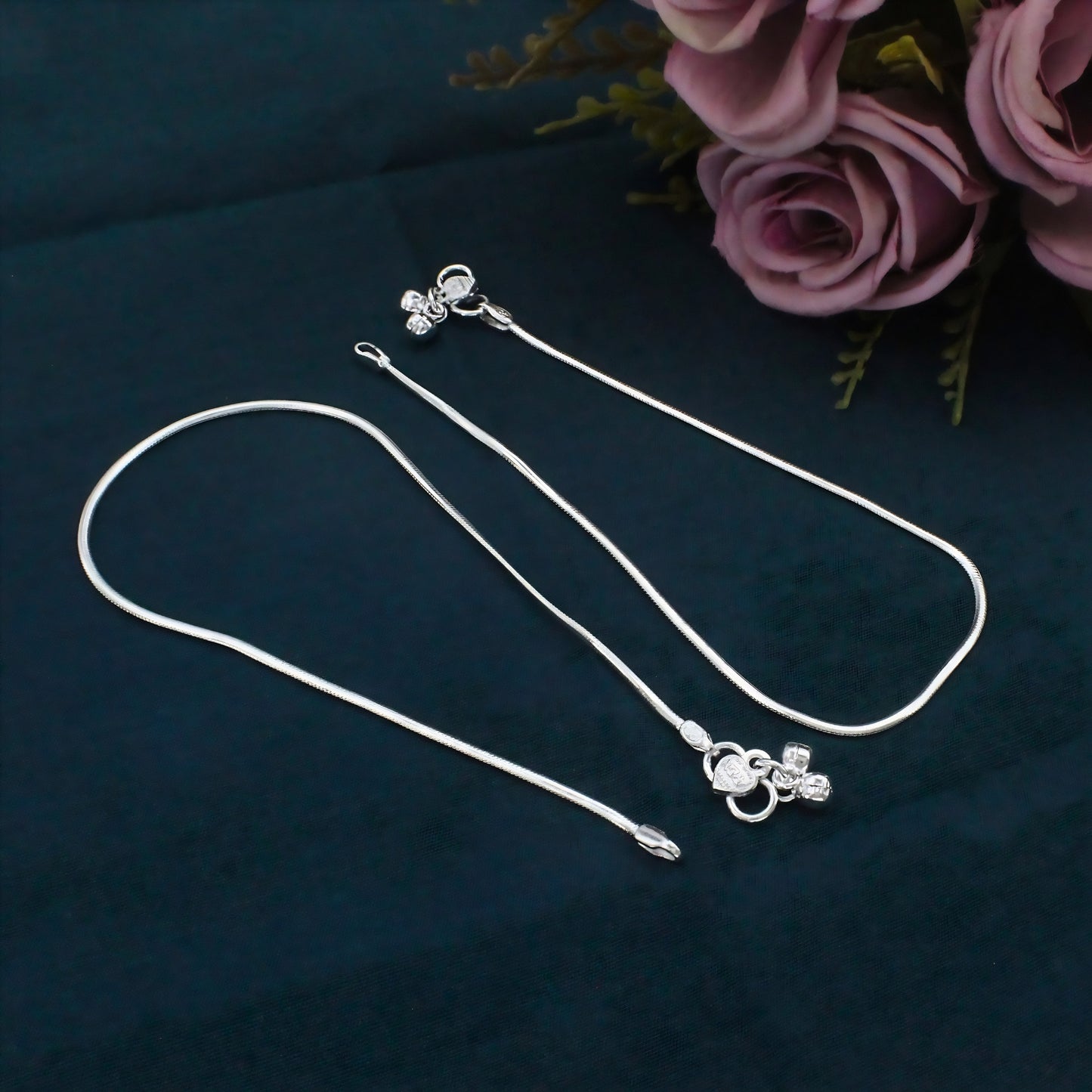 Beach Wear Flat Snake Pattern Silver Payal Anklet