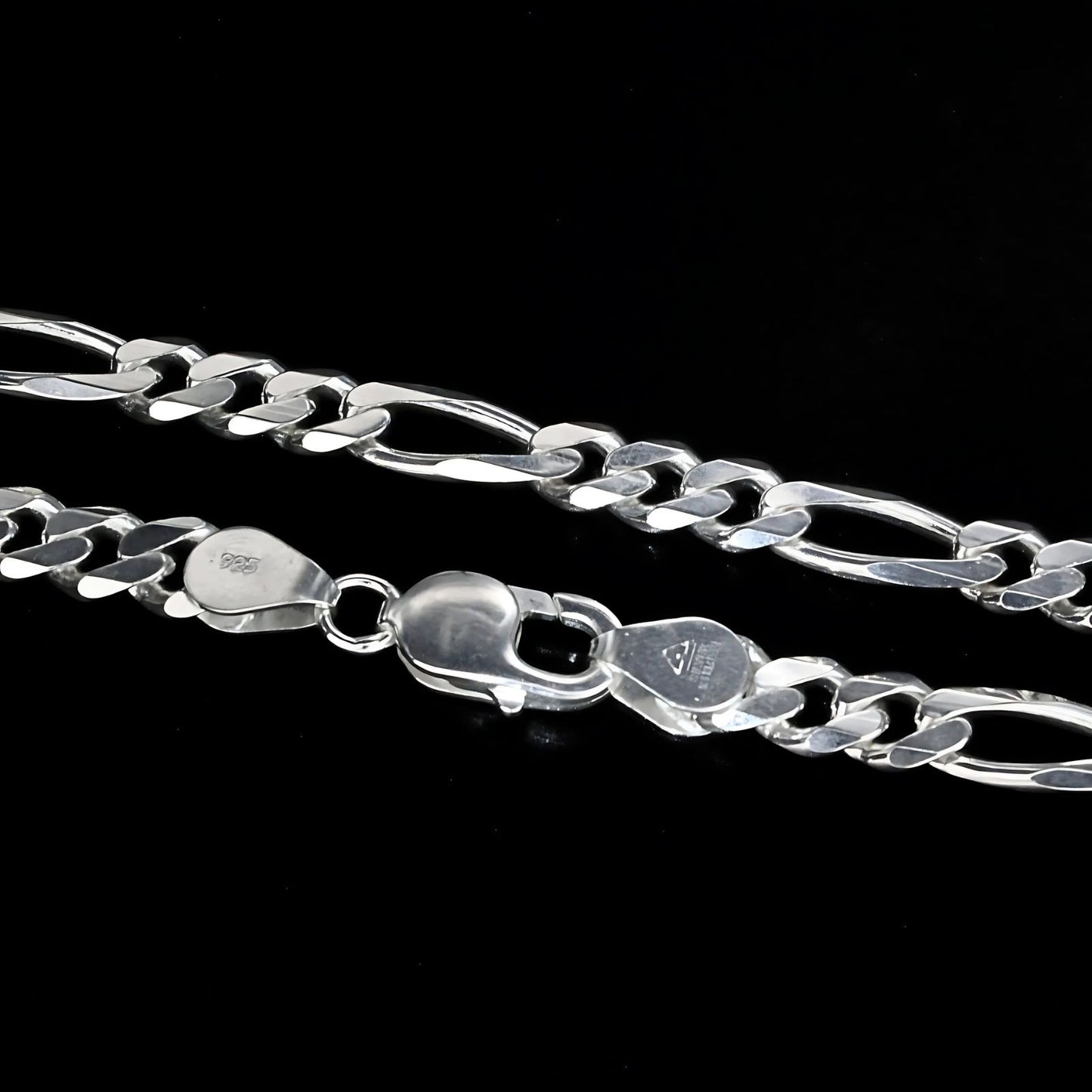 925 Sterling Silver gorgeous Figaro Link Neck chain 24"