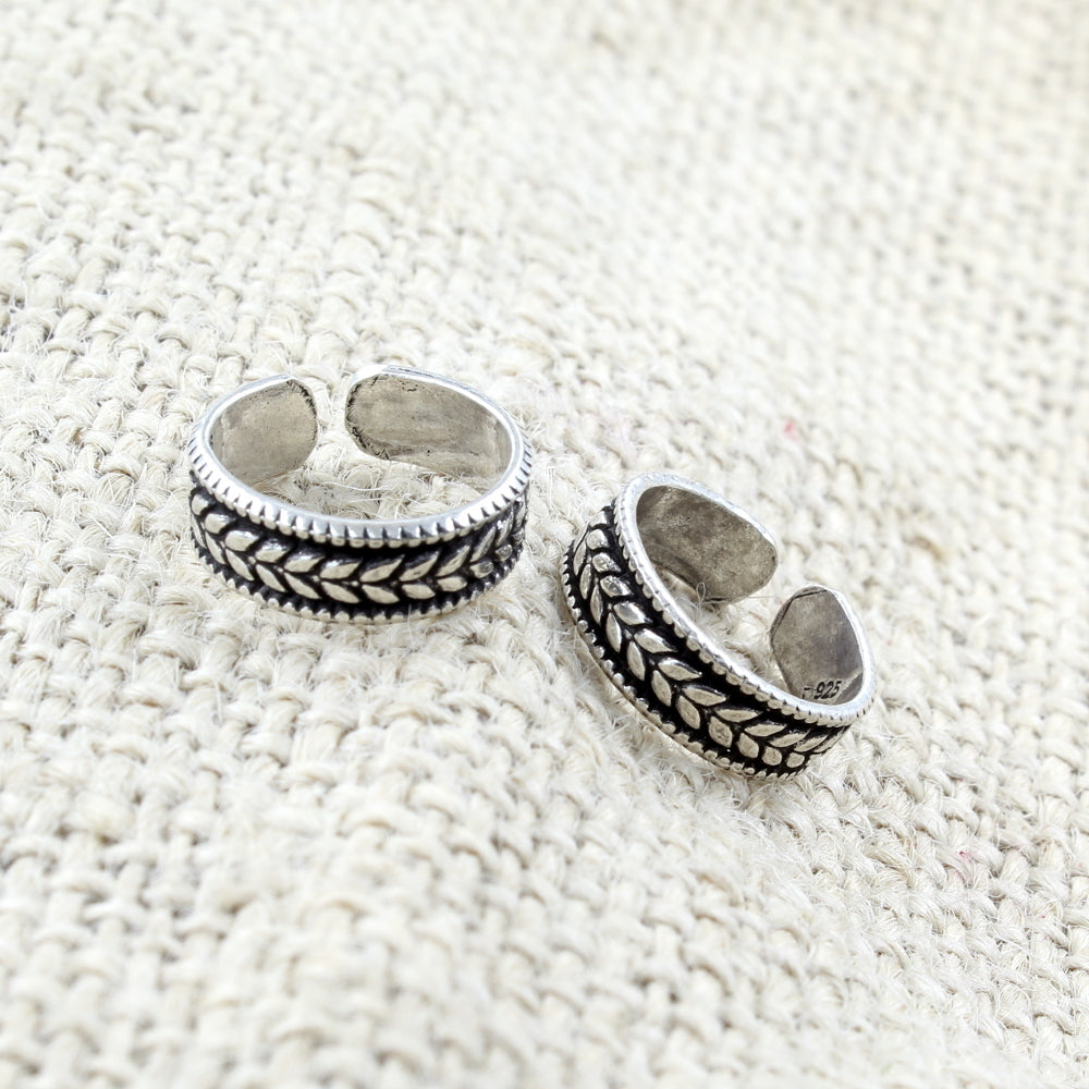 Real 925 Silver Oxidized toe rings band - Pair