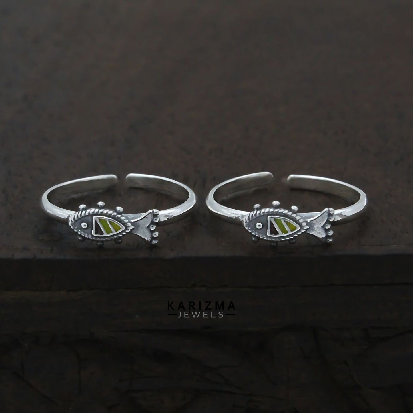 925 Real Sterling Silver women Oxidized fish Toe Ring - Pair