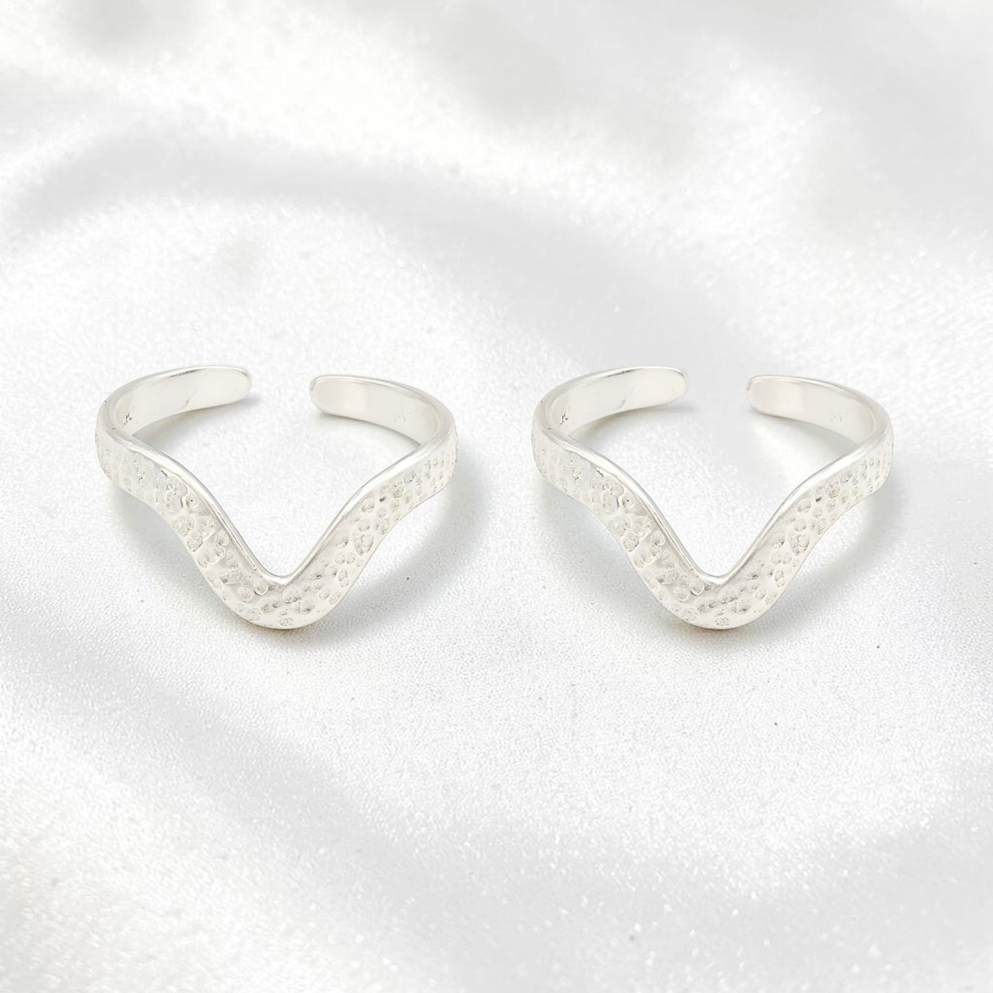 925 Real Sterling Silver women V shape Chevron Toe Ring - Pair