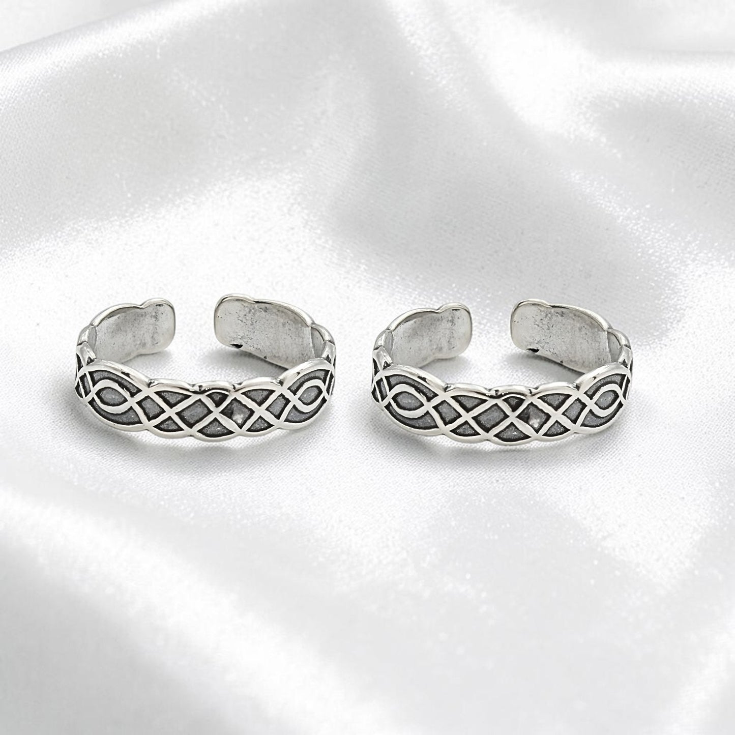 Trendy 925 Real Silver Women Oxidized Celtic Knot Bichhiya Toe Ring- Pair