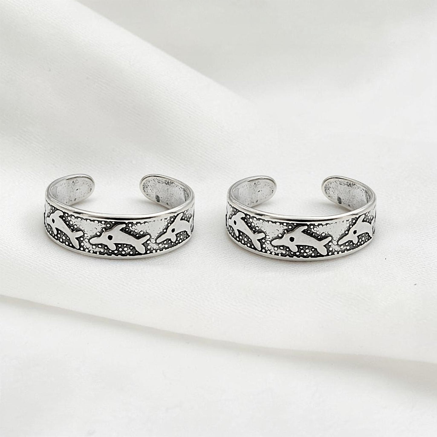 Beach wear 925 Real Silver Women Oxidized Dolphin design Toe Ring - Pair